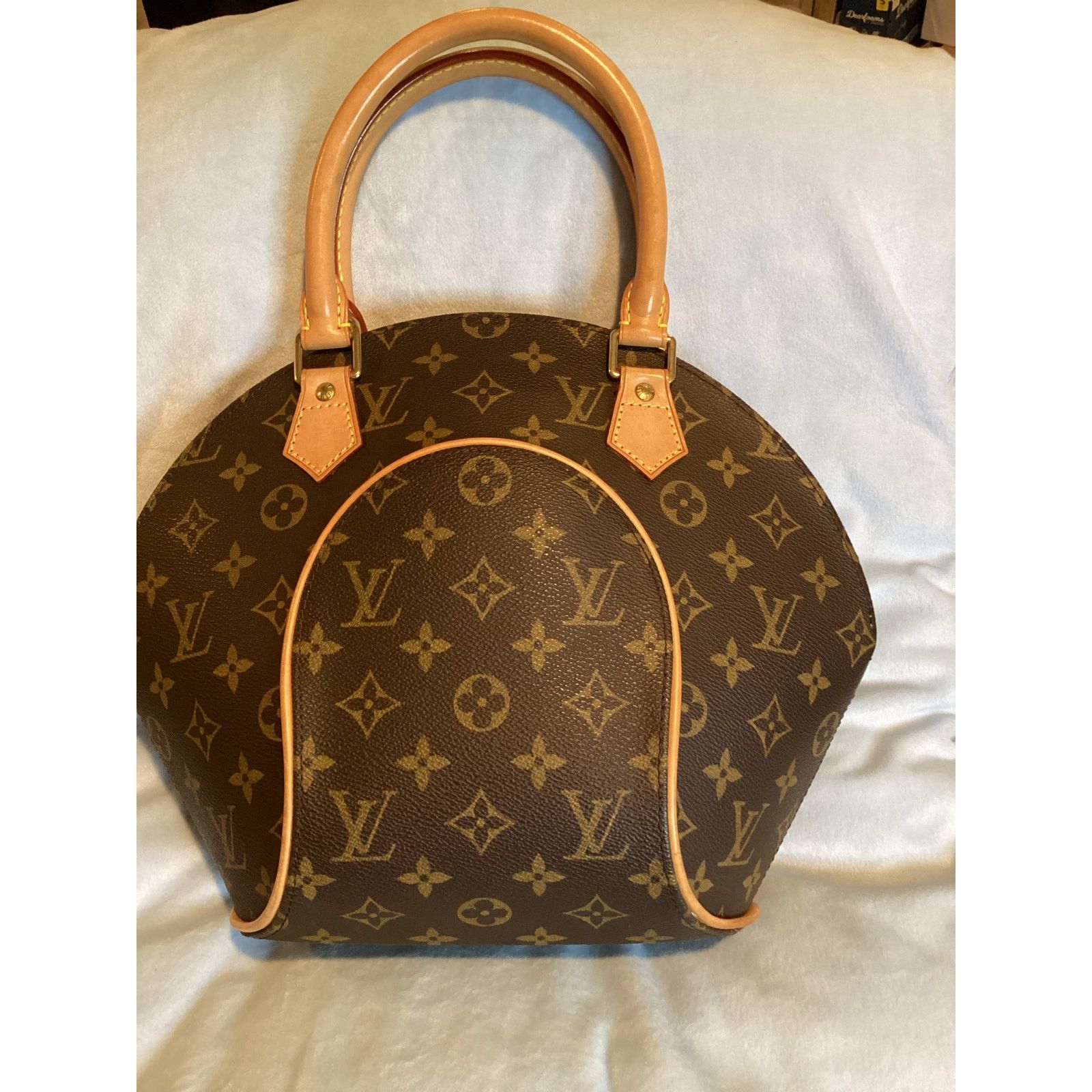 Louis Vuitton Louis Vuitton Ellipse PM Size ONE SIZE - 2 Thumbnail