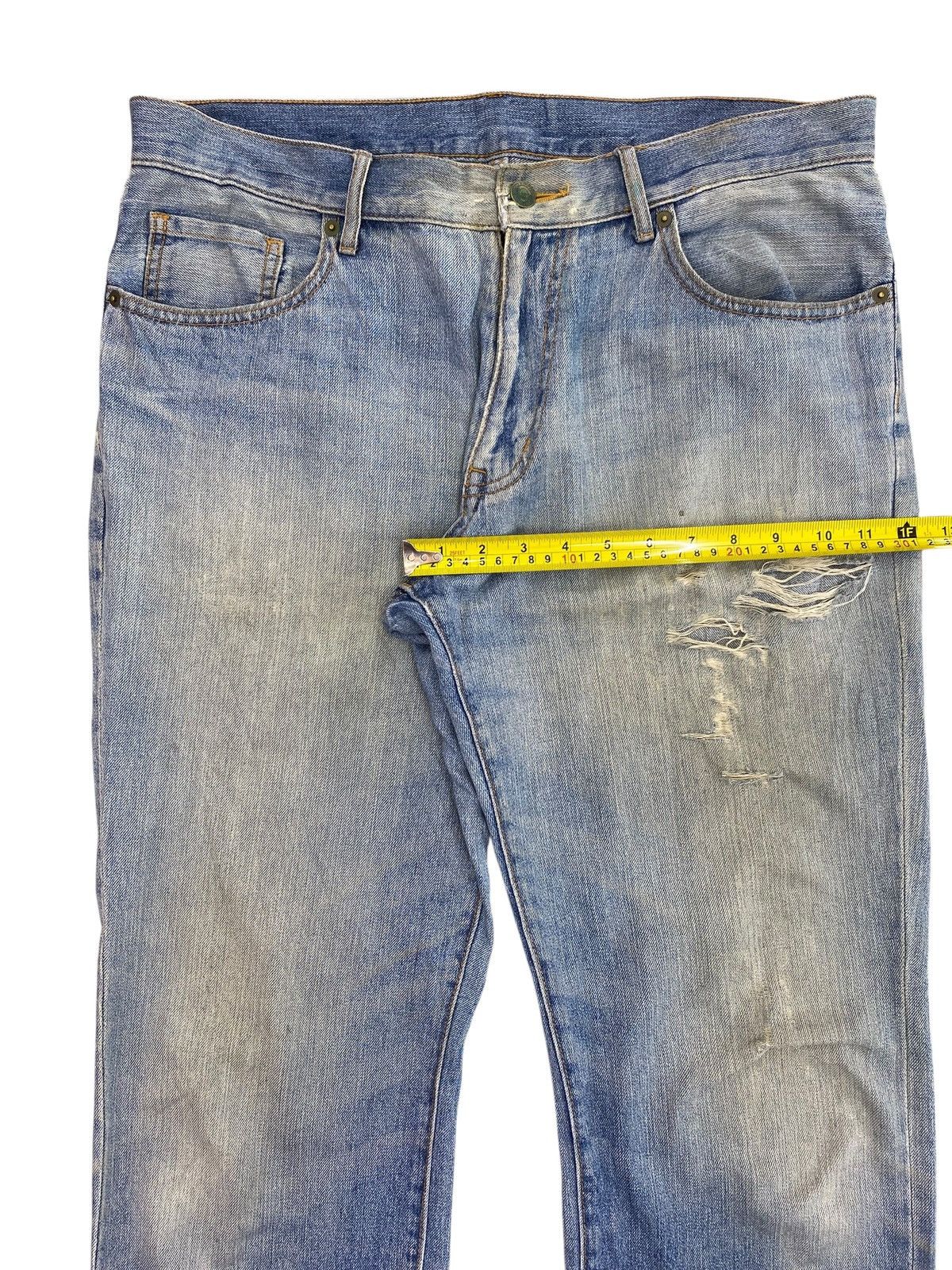 Japanese Brand Japanese Brand Faded Wash Distressed Style Loose Jeans Size US 35 - 11 Thumbnail