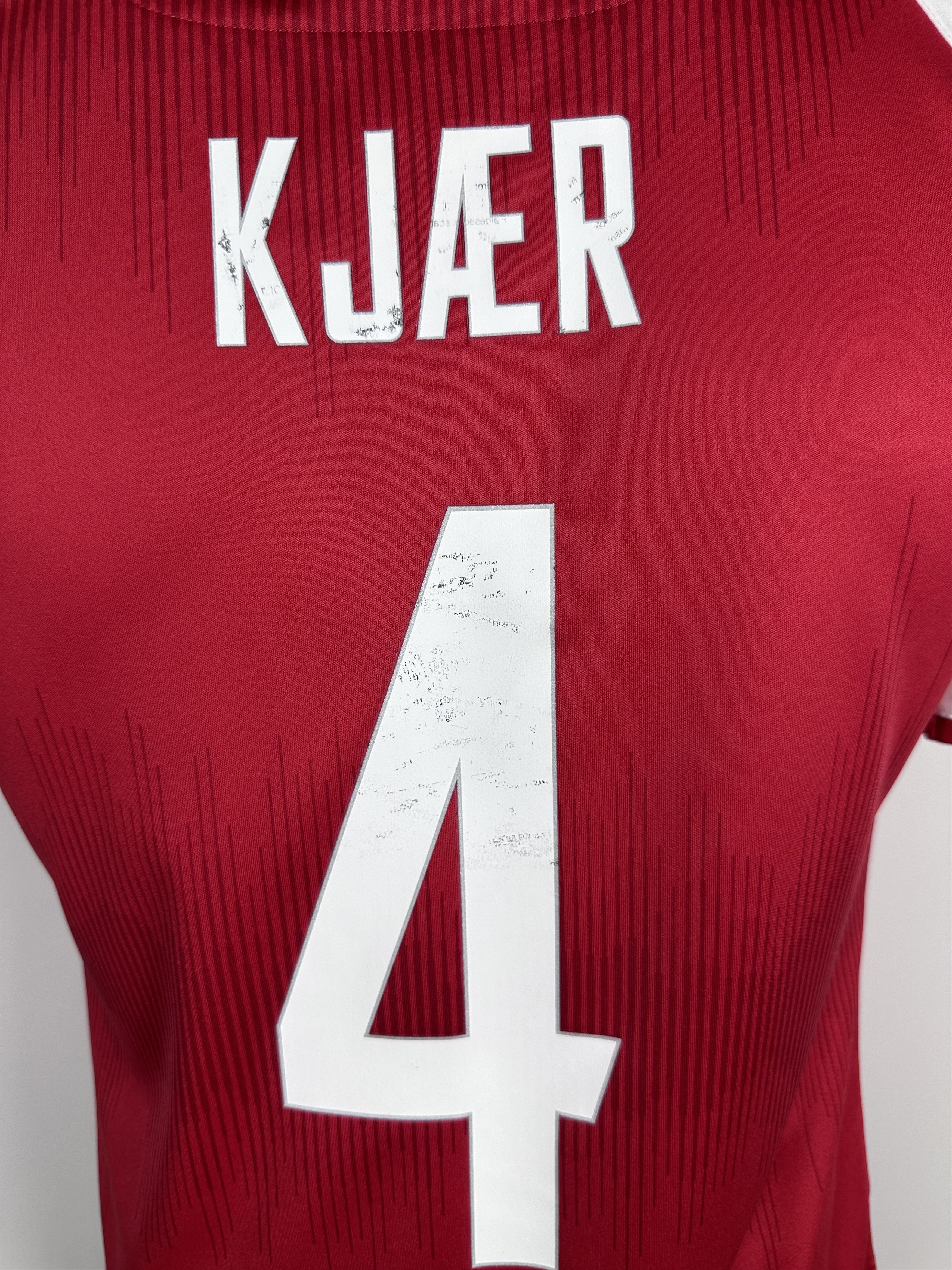 Hummel DENMARK 2022 23 SHIRT FOOTBALL SOCCER JERSEY HUMMEL #4 Kjaer Size US S / EU 44-46 / 1 - 2 Thumbnail