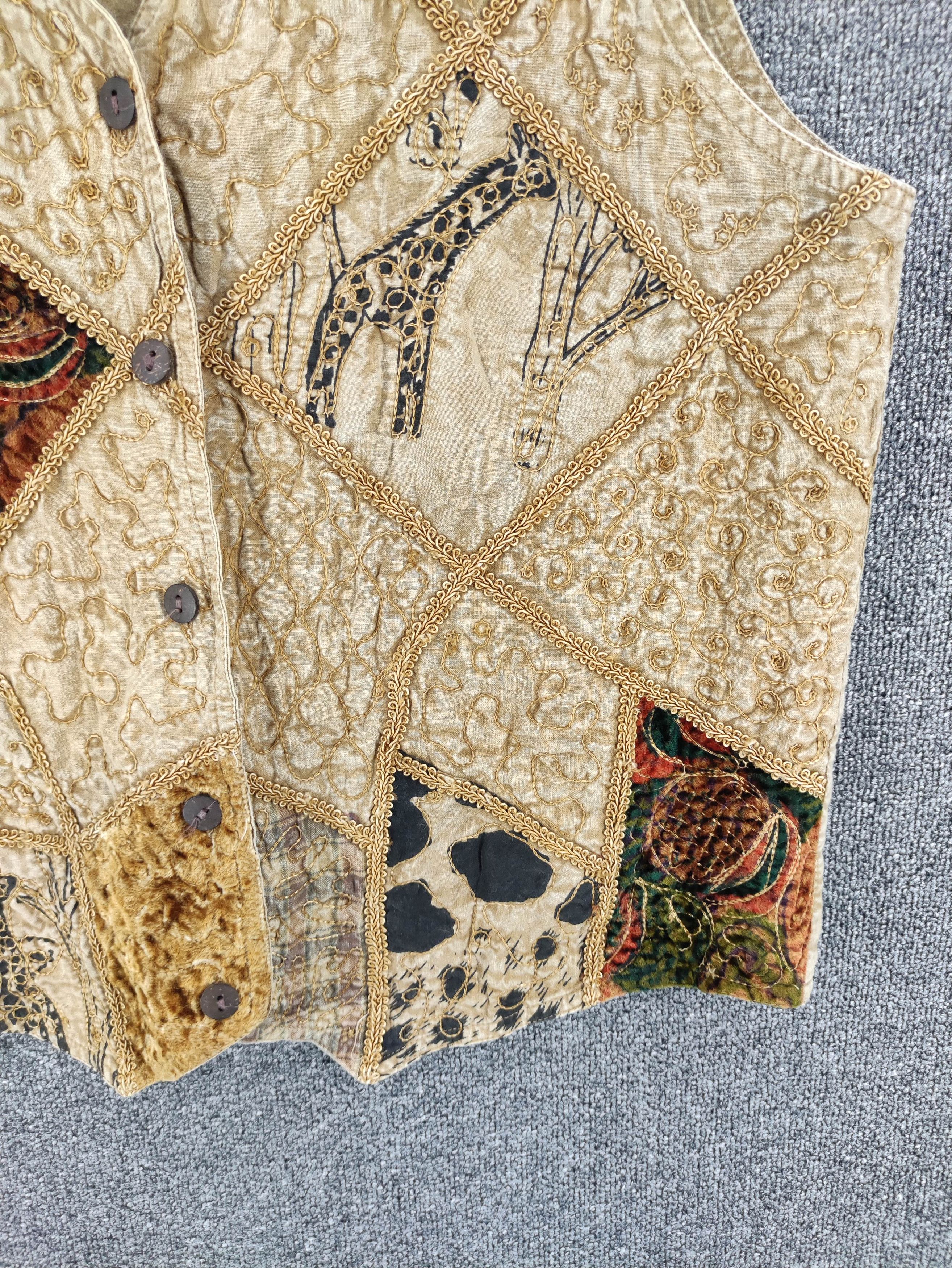 Japanese Brand Vintage 90s Vest Retro Design Elephant Patchwork Pattern Size US S / EU 44-46 / 1 - 2 Thumbnail