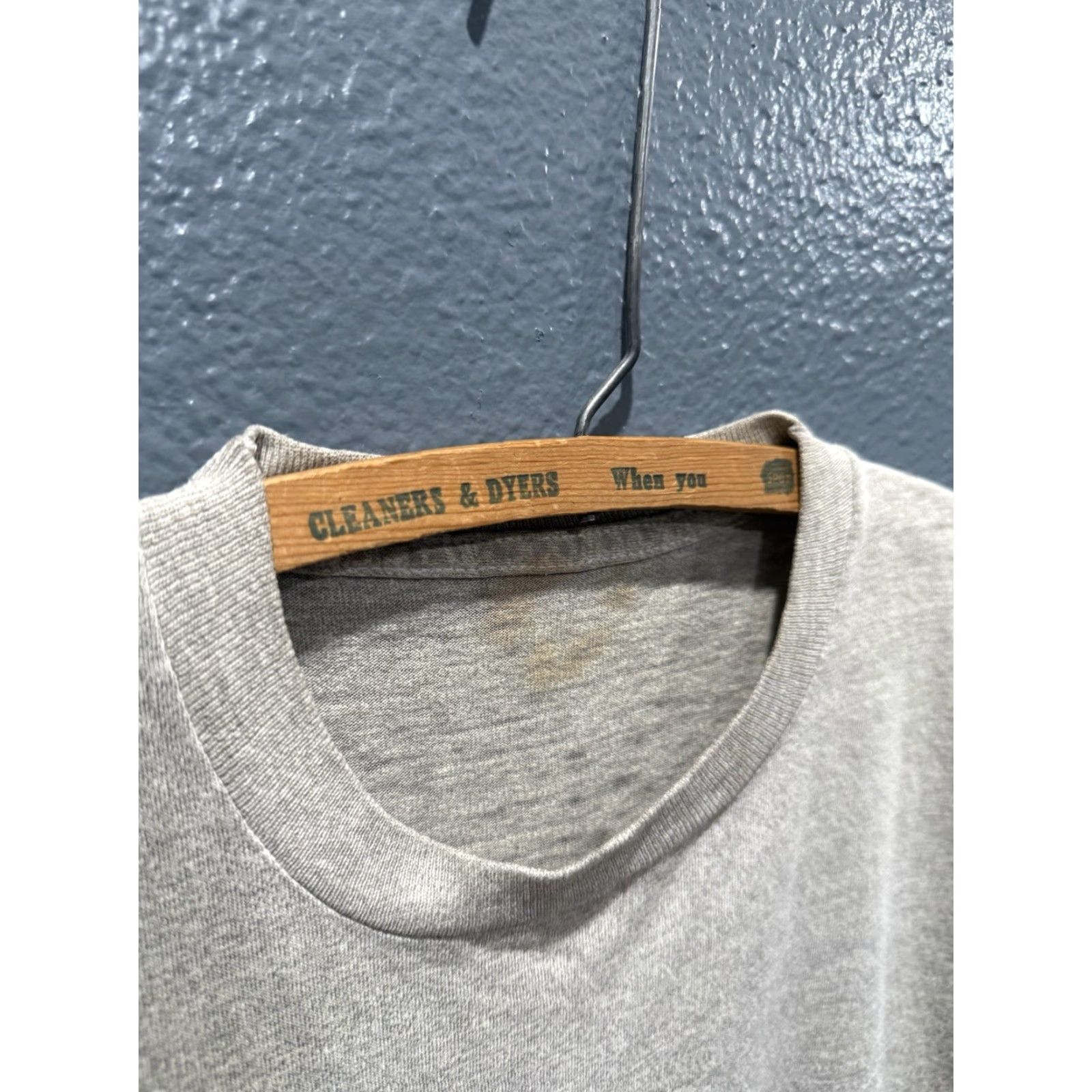 Vintage VINTAGE Rush 1984 Grace Under Pressure Tour Shirt Gray Shirt Mens S 80s Graphic Print T-Shirt Crew Neck Short Sleeve Cotton Blend Screen Stars Size US S / EU 44-46 / 1 - 2 Thumbnail