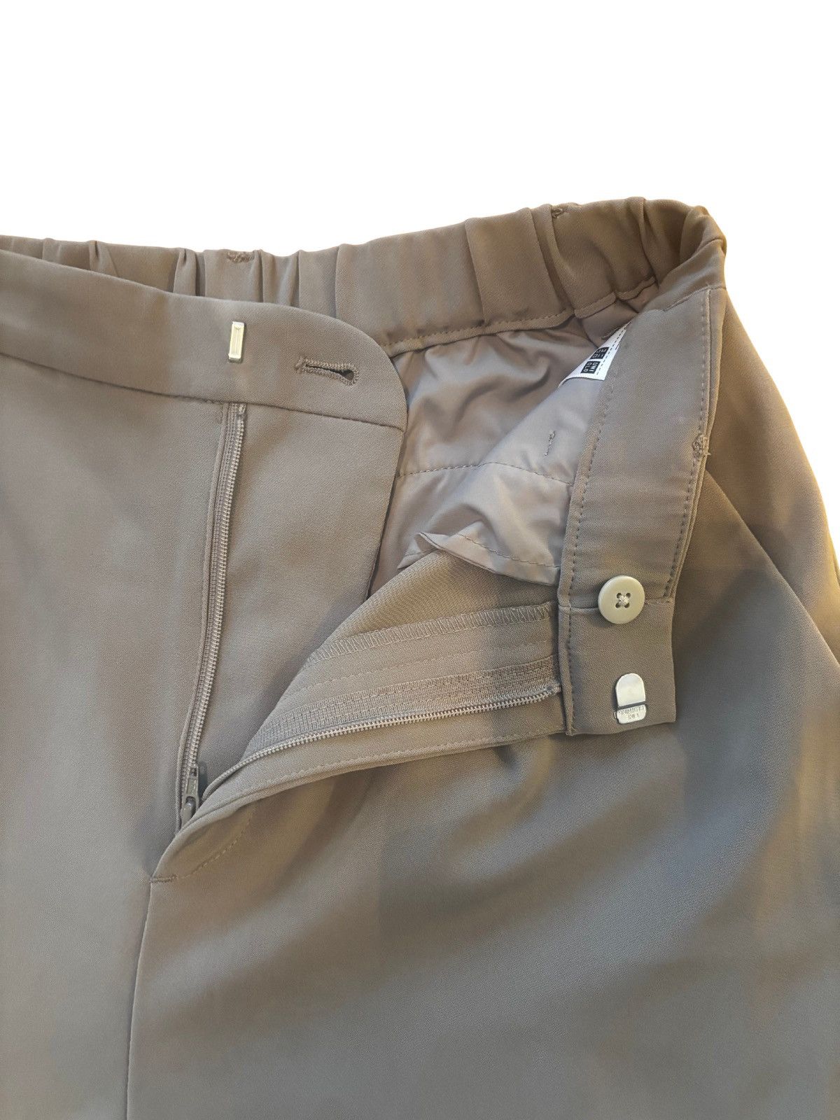 Uniqlo Women’s gray bermuda pants.wp0123 Size 24" / US 00 / IT 34 - 3 Thumbnail