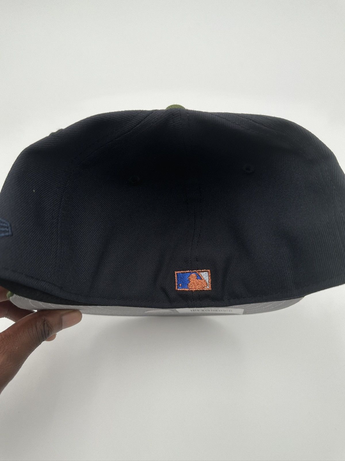 New Era Atlanta Braves Fitted 1999 World Series Patch Size ONE SIZE - 6 Thumbnail