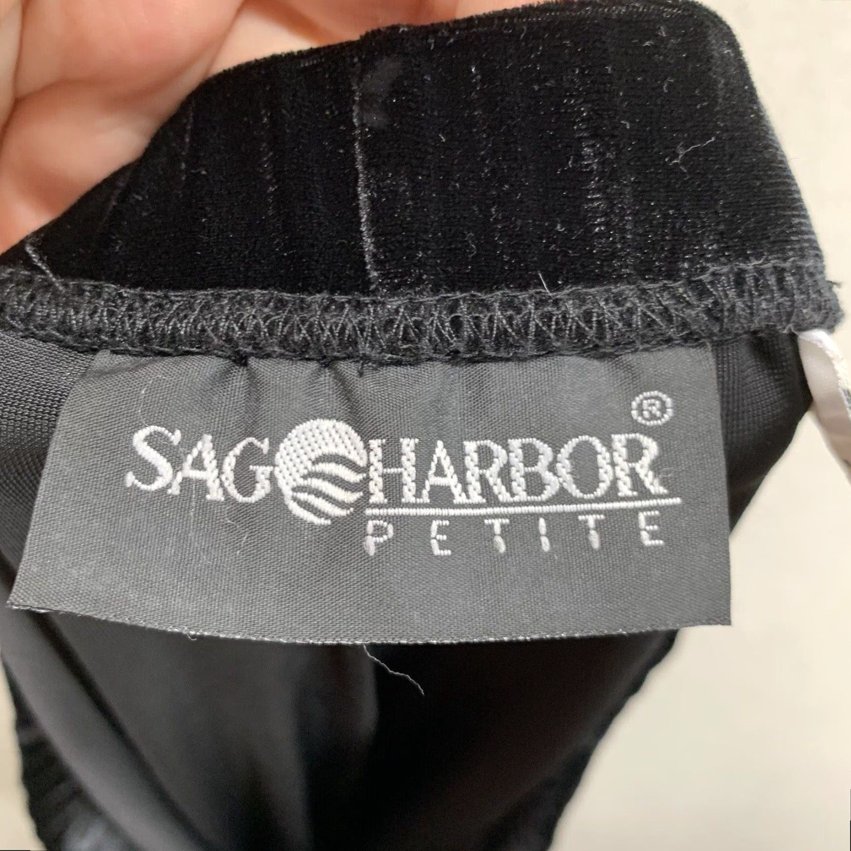 Vintage VINTAGE Sag Harbor Black Velvet Skirt M Women Midi Skirt 28x34 Slit Stretch Elastic Waist Dark Gothic 80s 90s Party/Cocktail Womens Size 32" / US 10 / IT 46 - 7 Thumbnail