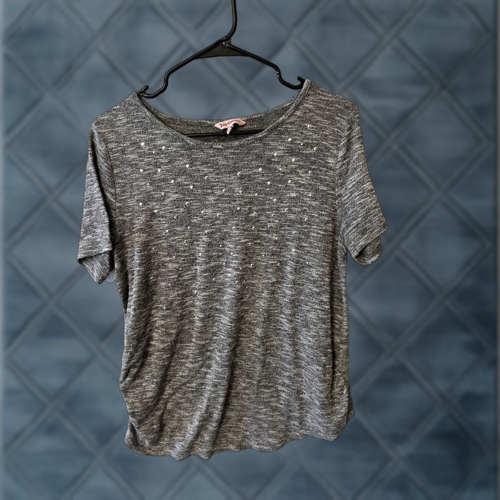 Juicy Couture Juicy Couture Gray Knit T-Shirt Short Sleeve Rhinestone Embellished Size M Women Vintage? (But must not add new info) Size M / US 6-8 / IT 42-44 - 1 Thumbnail