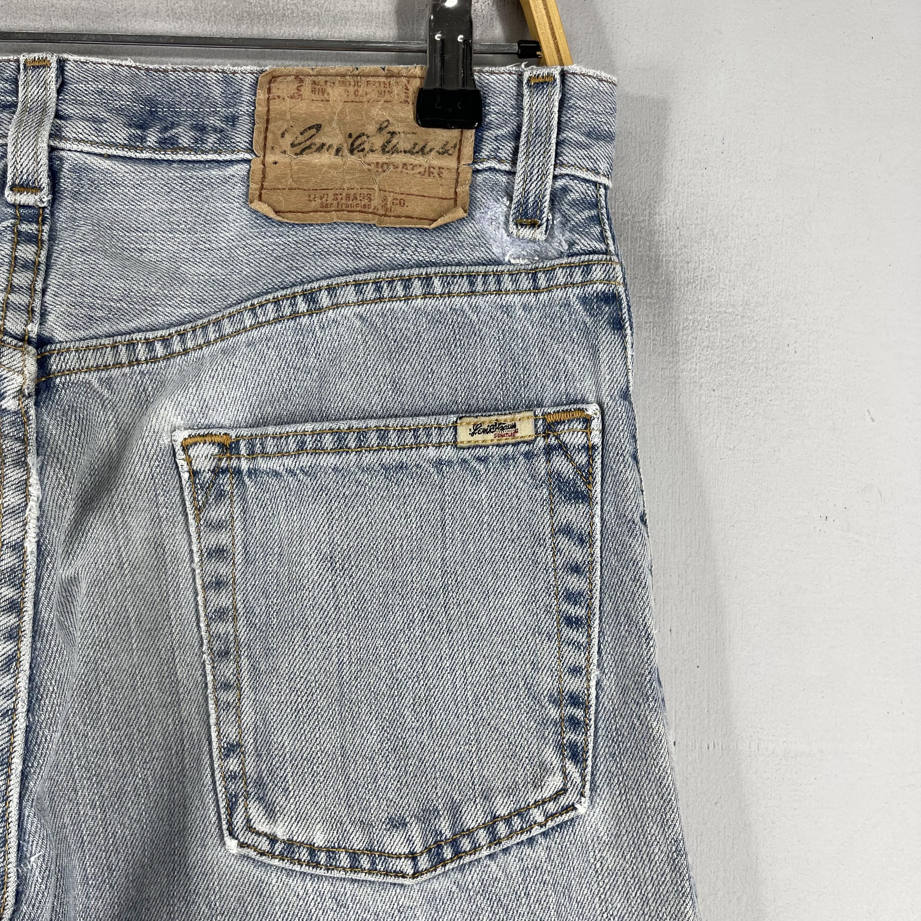 Levi's Size 31 Vintage Levis Signature Distressed Medium Wash Jeans Size US 31 - 9 Thumbnail