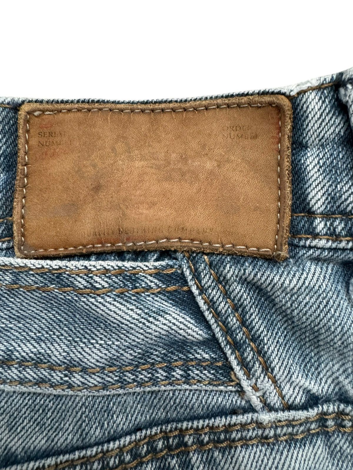 If Six Was Nine Vintage Zara Buckle Back Faded Distressed Jeans Size US 33 - 9 Thumbnail