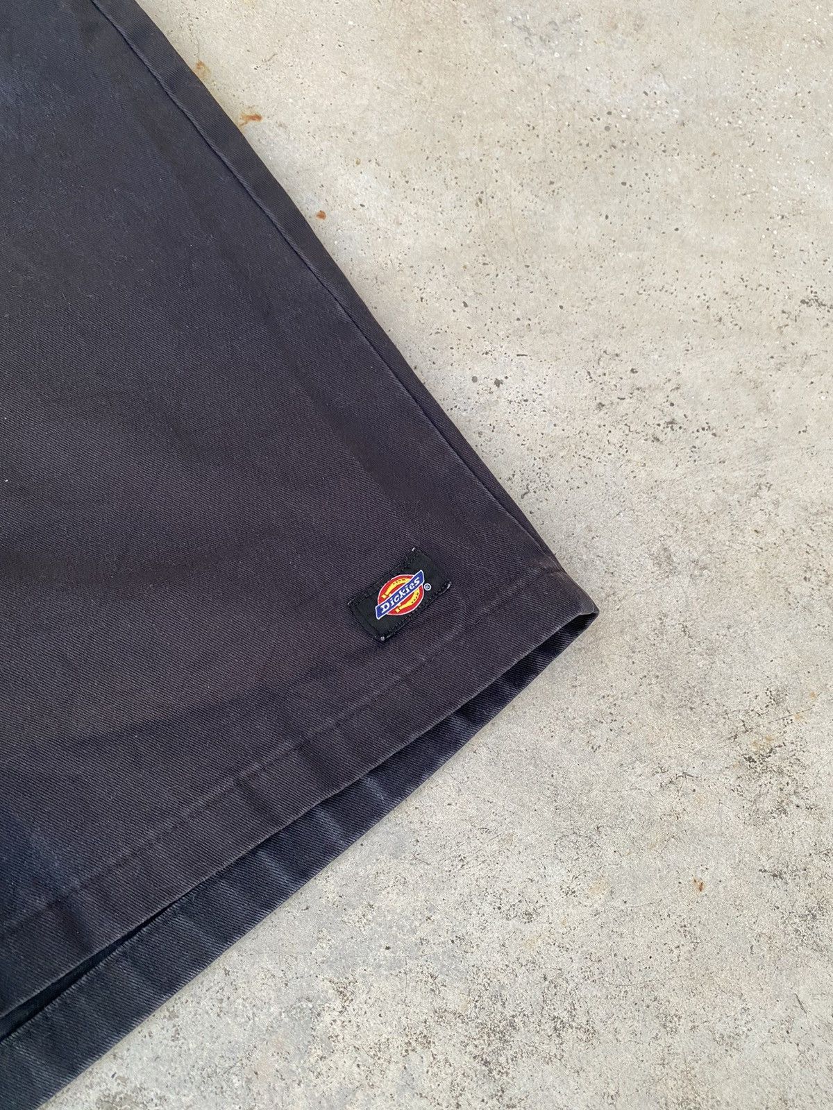 Dickies × Vintage Vintage Dickies Faded Black Shorts Jorts Baggy Size US 40 / EU 56 - 2 Thumbnail
