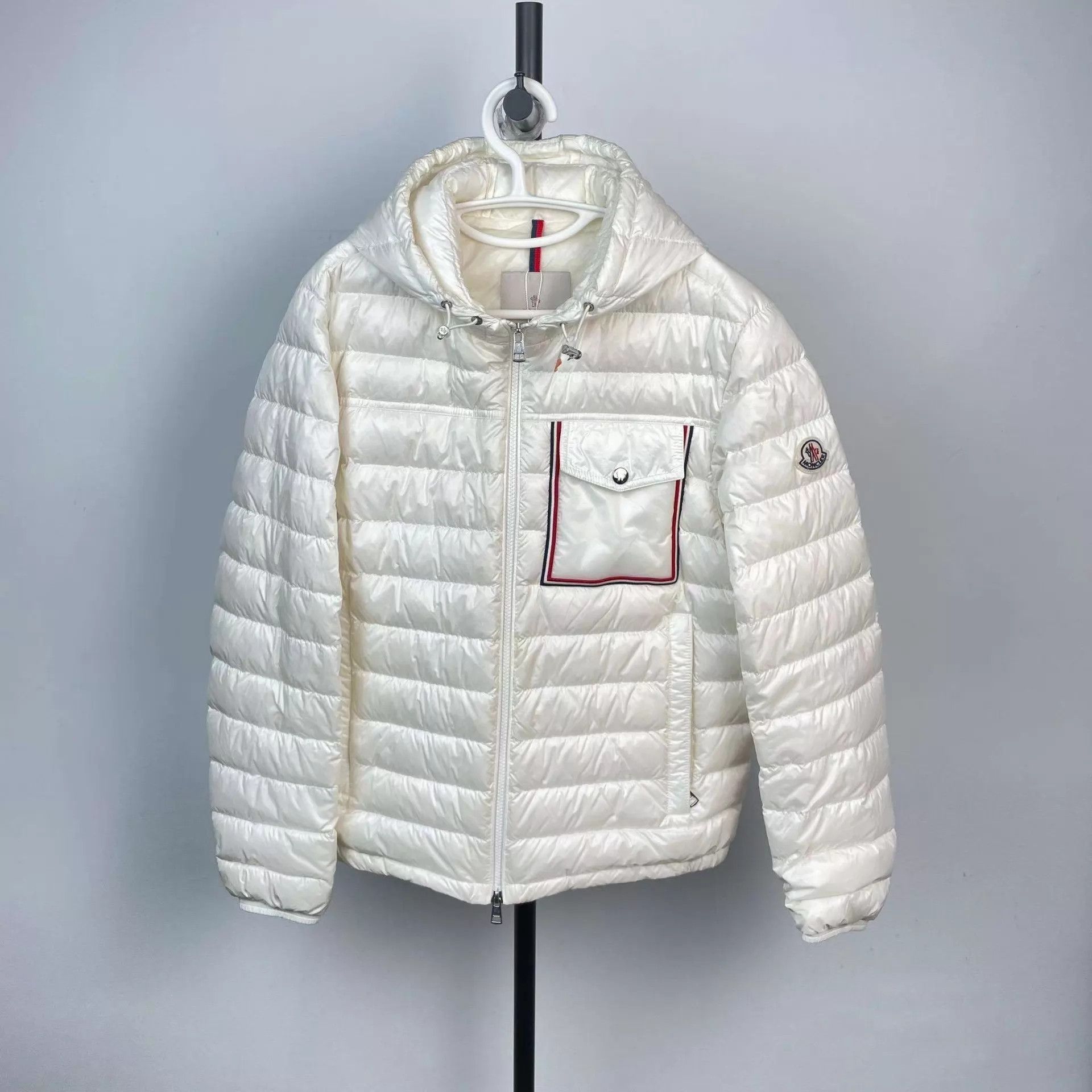 Moncler Moncler Hooded Down Jacket Size 1 White 260331YXYZF01 Size US S / EU 44-46 / 1 - 1 Thumbnail