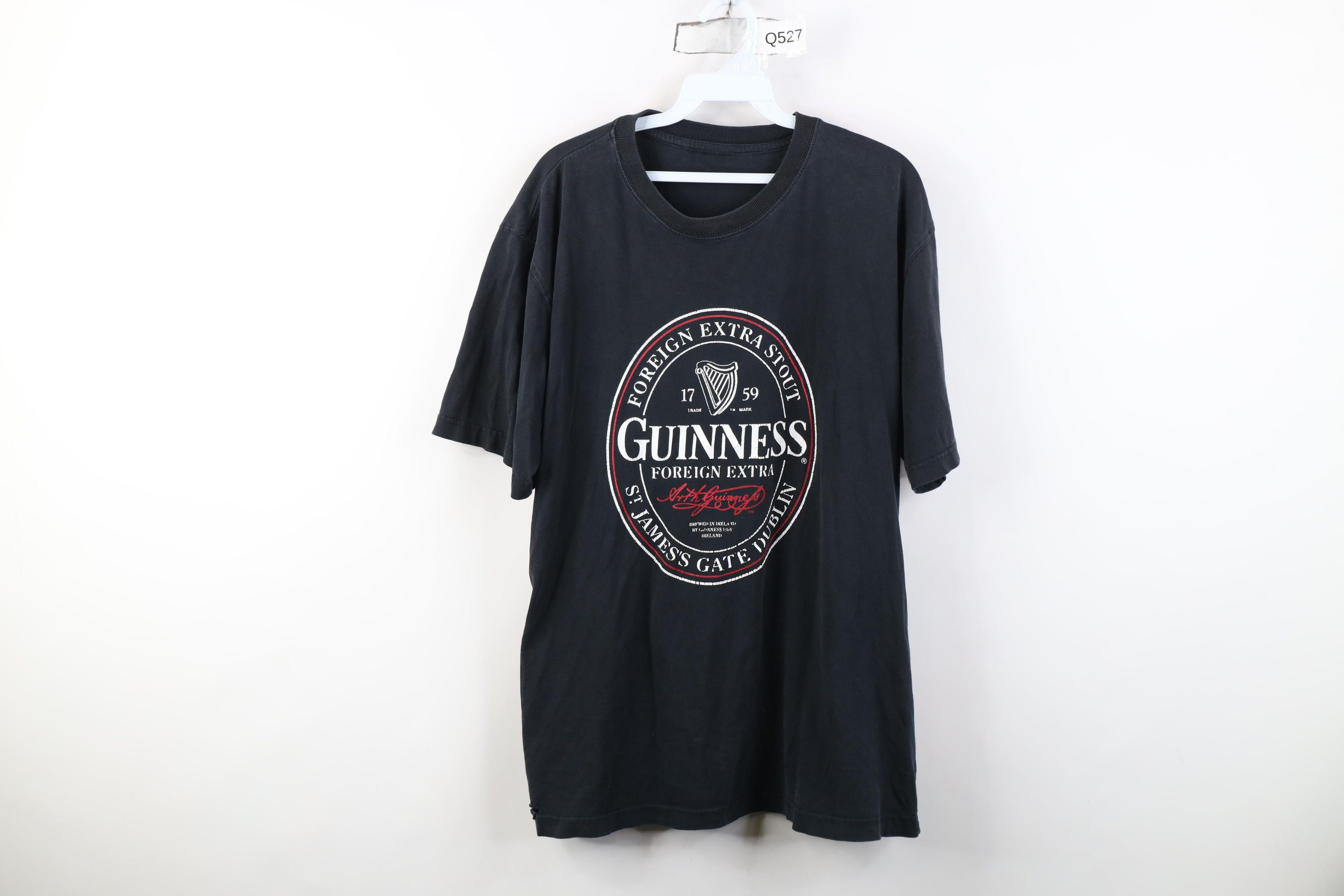 Vintage Vintage Guinness Beer Spell Out Foreign Extra Stout T-Shirt Size US XL / EU 56 / 4 - 1 Thumbnail