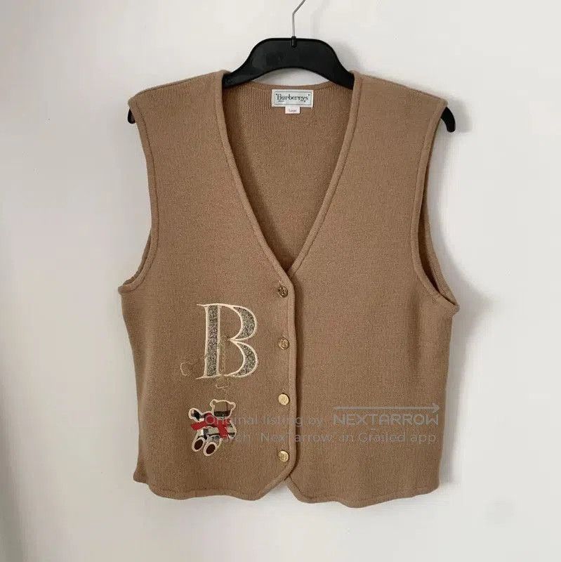 Burberry Burberry Beige Women's Knitted Vest Sweater. Size M / US 6-8 / IT 42-44 - 1 Thumbnail