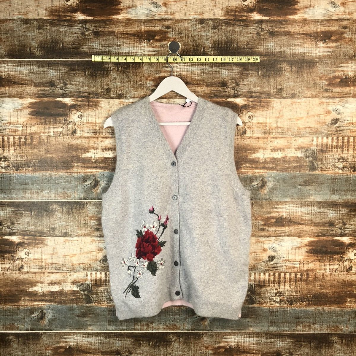 Homespun Knitwear × Japanese Brand Japanese Brand vintage Grey Vest Knitwear #A1996 Size M / US 6-8 / IT 42-44 - 1 Thumbnail