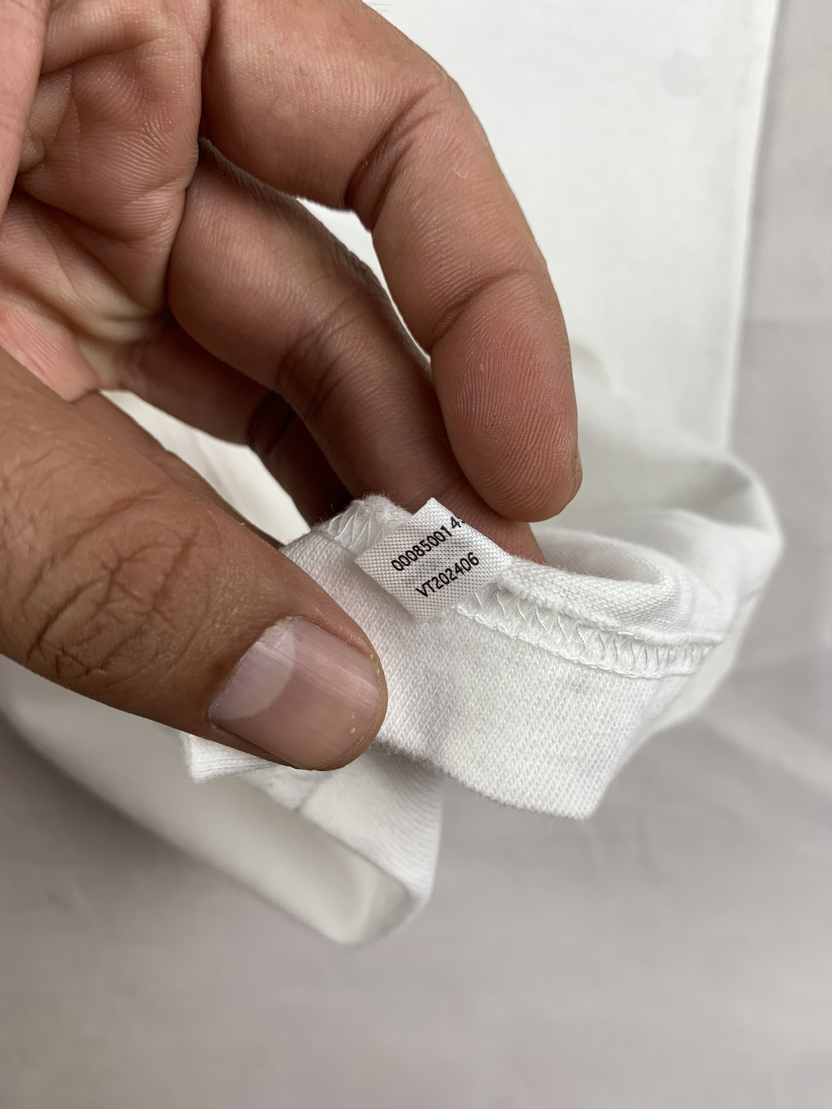 Japanese Brand Mod Target White Tee (XL) Size US XL / EU 56 / 4 - 8 Thumbnail