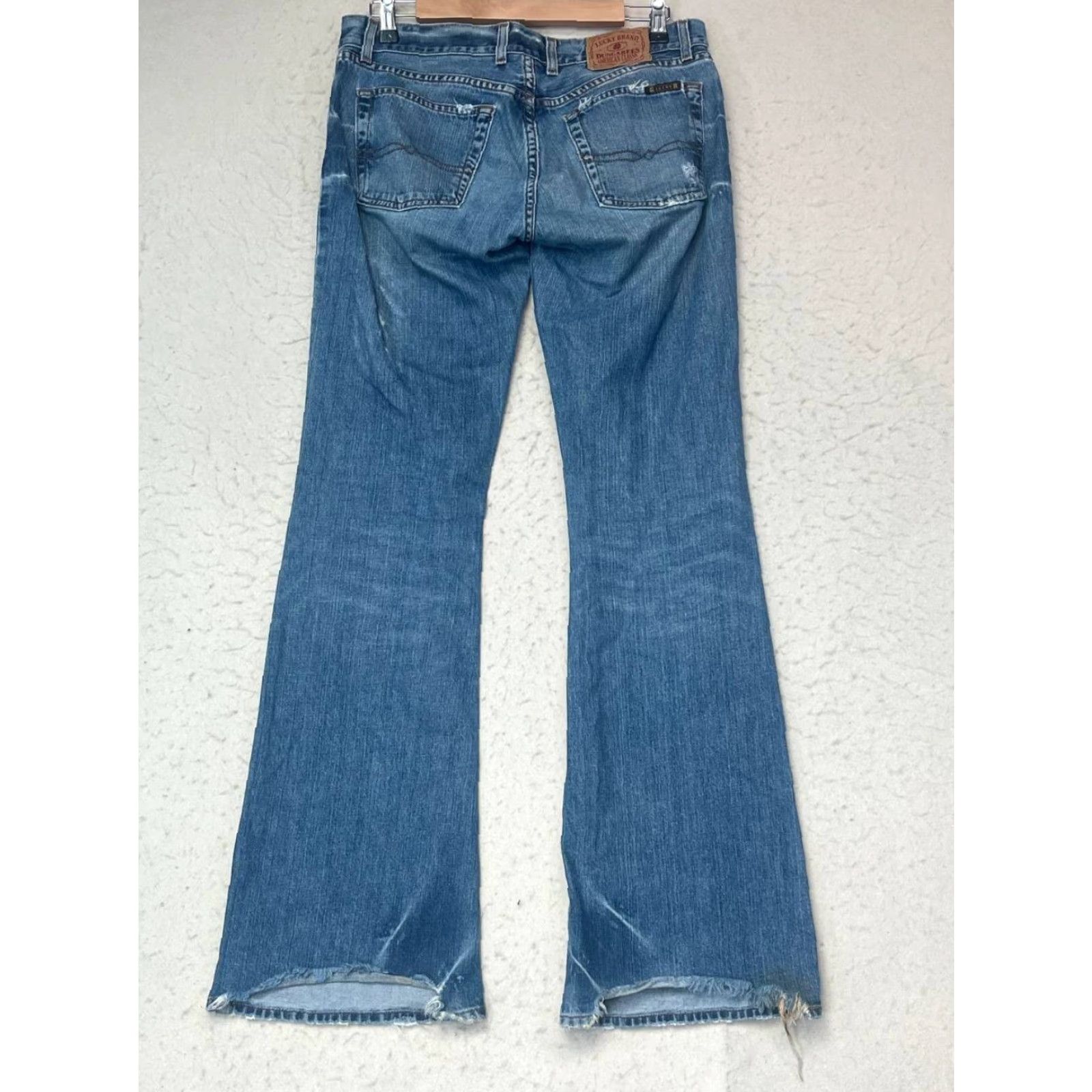 Lucky Brand VTG Lucky Brand Jeans Women 28 Blue Denim Low Rise Boot Flare Stretch USA Cowboy Logo Western 5-Pocket Design Inseam 32.5 in Bagged Size 28" / US 6 / IT 42 - 2 Thumbnail
