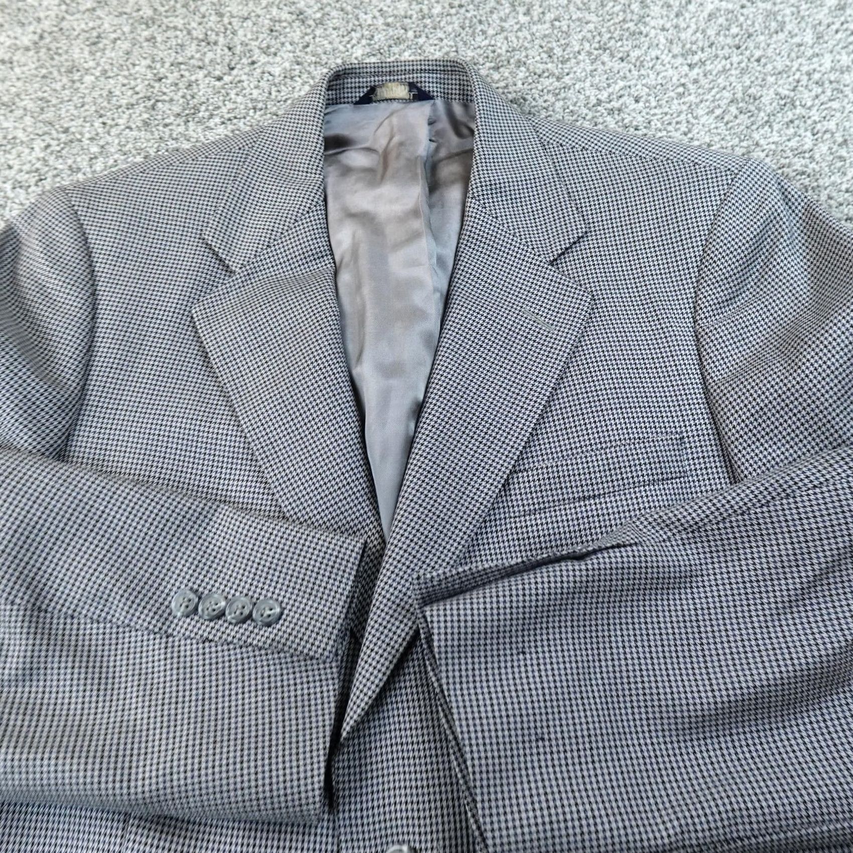 Brooks Brothers Brooks Brothers Sport Coat Jacket Gray Houndstooth Silk Wool 40 Mens Notch Four-Button 2 Piece Vintage No Size US XXS / EU 40 - 3 Thumbnail
