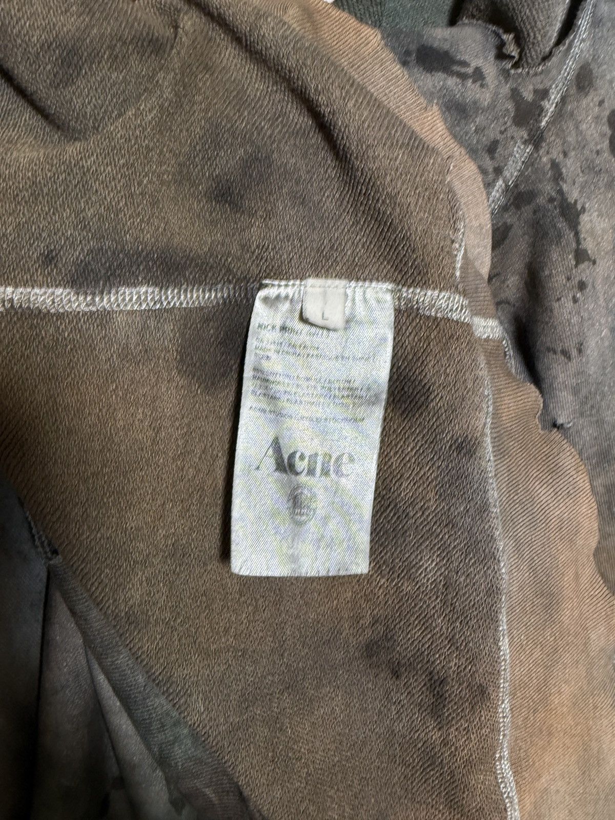 Acne Studios Heavily distressed Acne Studios crewneck erd Size US L / EU 52-54 / 3 - 11 Thumbnail
