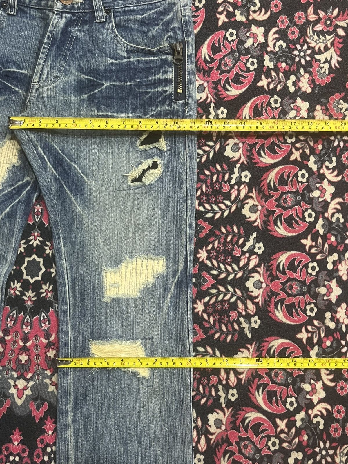 Le Grande Bleu (L.G.B.) Japanese Limited Dystopian Distress Blue Washed Grunge Jeans Size US 32 / EU 48 - 12 Thumbnail