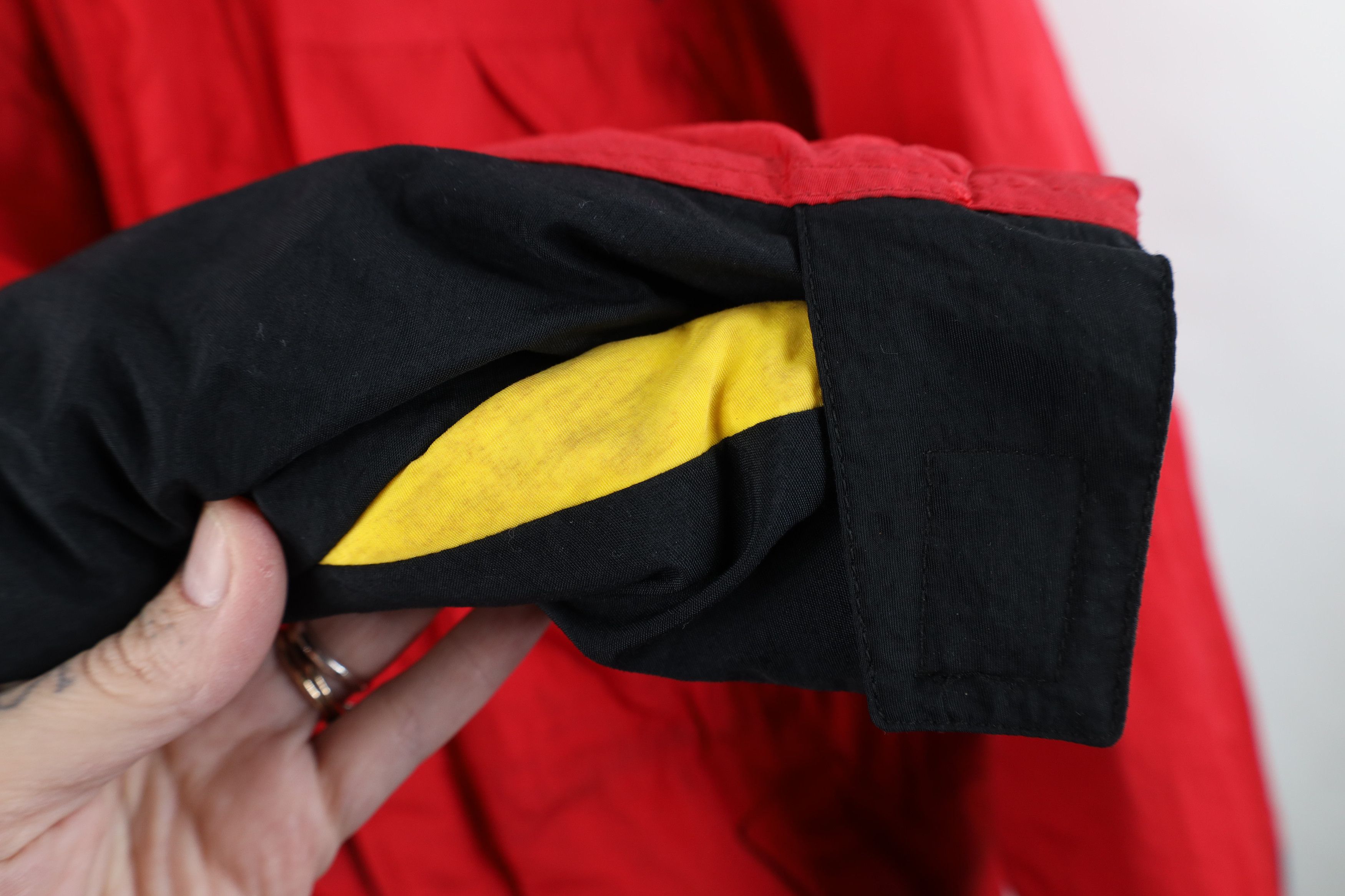 Marlboro Vintage 90s Marlboro Duck Down Fill Hooded Puffer Jacket Red Size US XL / EU 56 / 4 - 9 Thumbnail