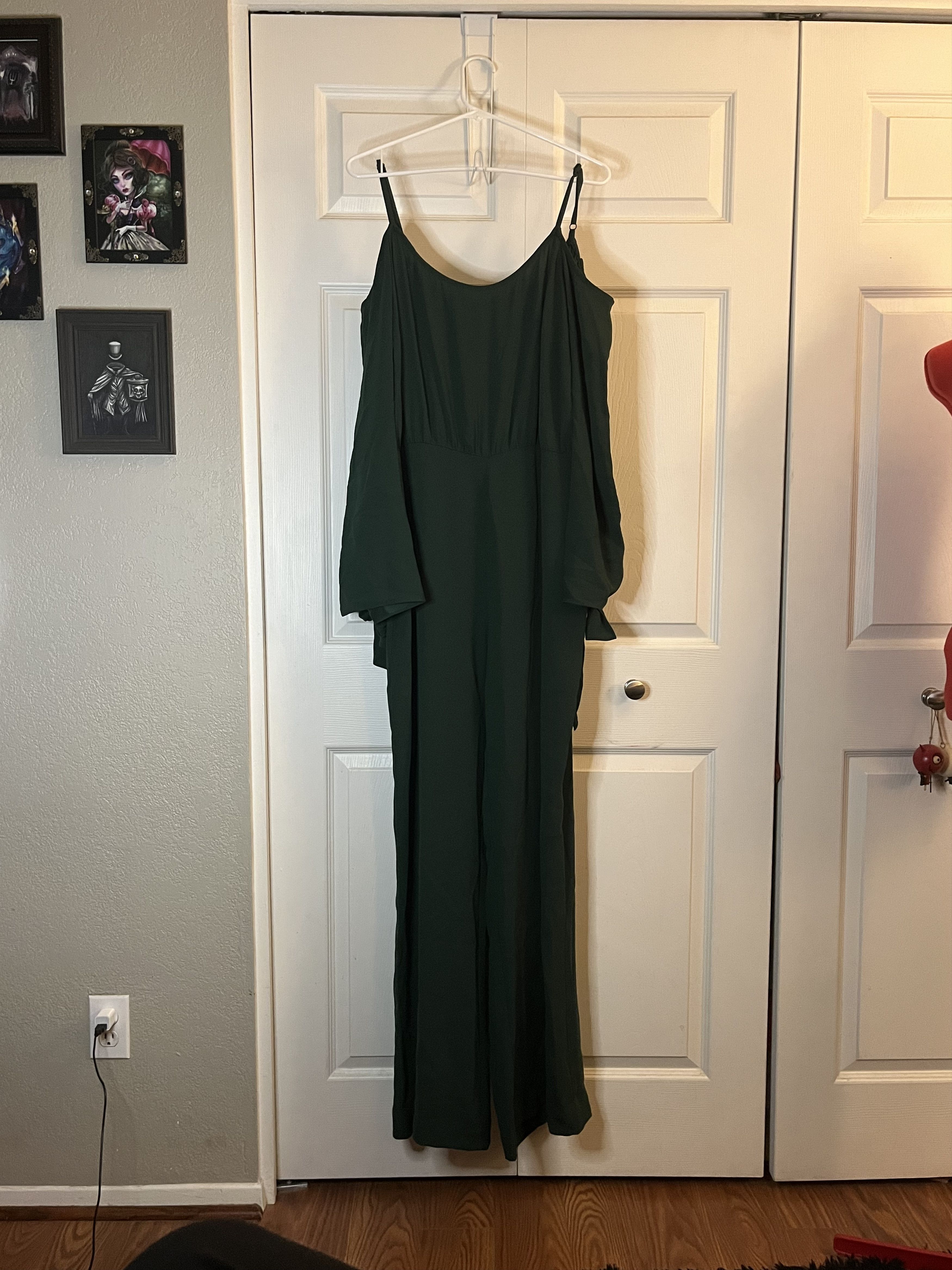 Bcbgmaxazria NWT BCBG MAX AZRIA Jordane Jumpsuit Dark Amazon size L Size 34" / US 12 / IT 48 - 1 Thumbnail
