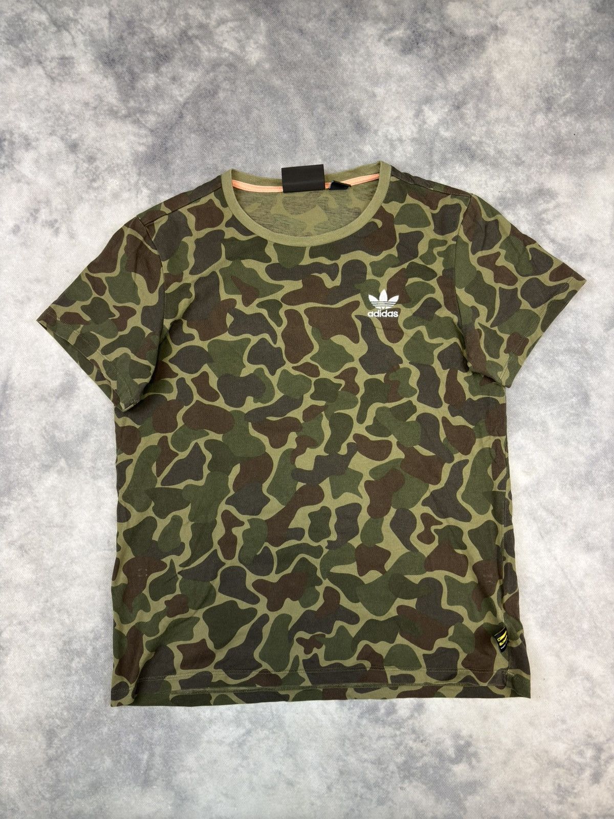Adidas × Pharrell Pharrell Williams x Adidas Camo Short Sleeve Tee T-Shirt y2k Size US S / EU 44-46 / 1 - 2 Thumbnail