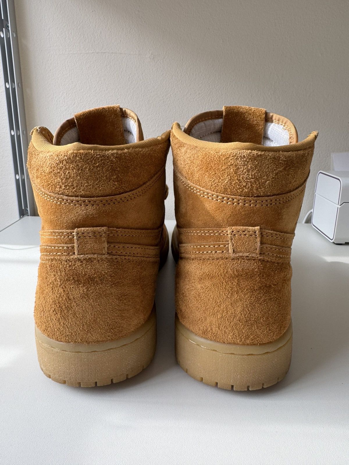 Nike Nike Air Jordan 1 Retro High OG Wheat Golden Harvest Sz 9.5 Size US 9.5 / EU 42-43 - 3 Thumbnail