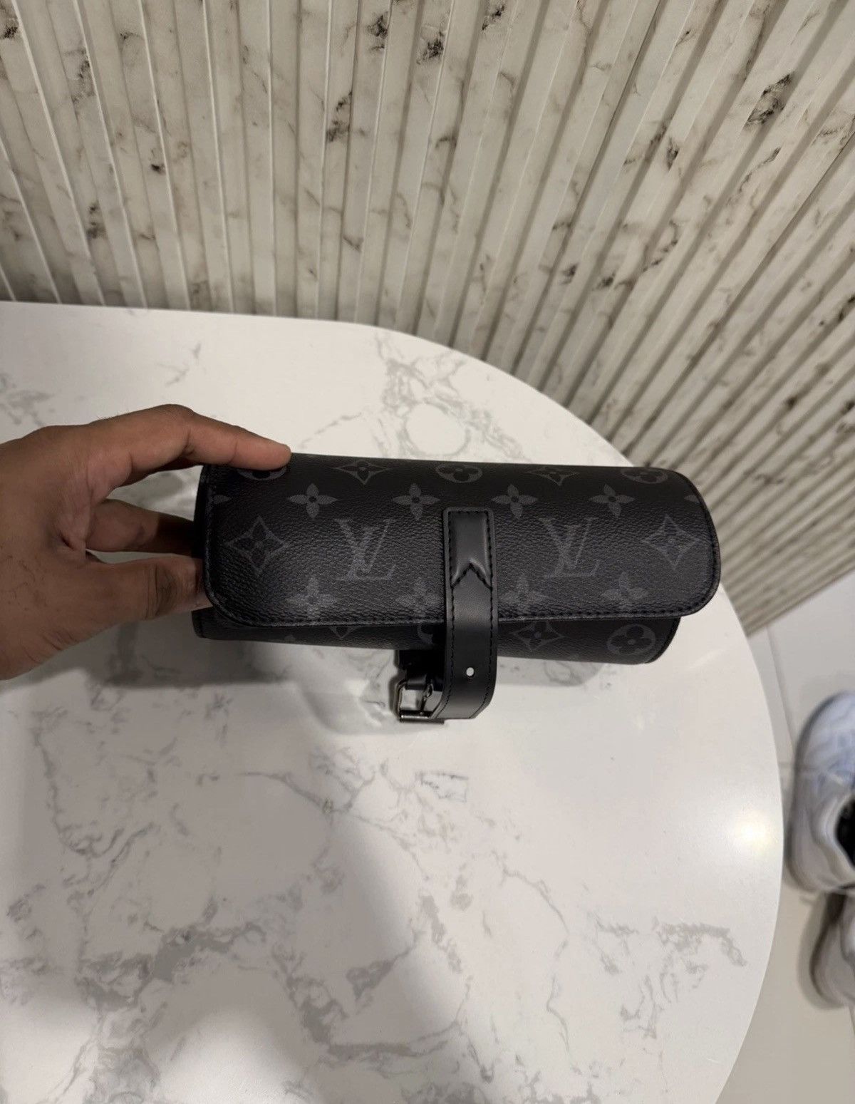 Louis Vuitton Louis Vuitton Monogram Eclipse 3 Watch Case M43385 Size ONE SIZE - 9 Thumbnail