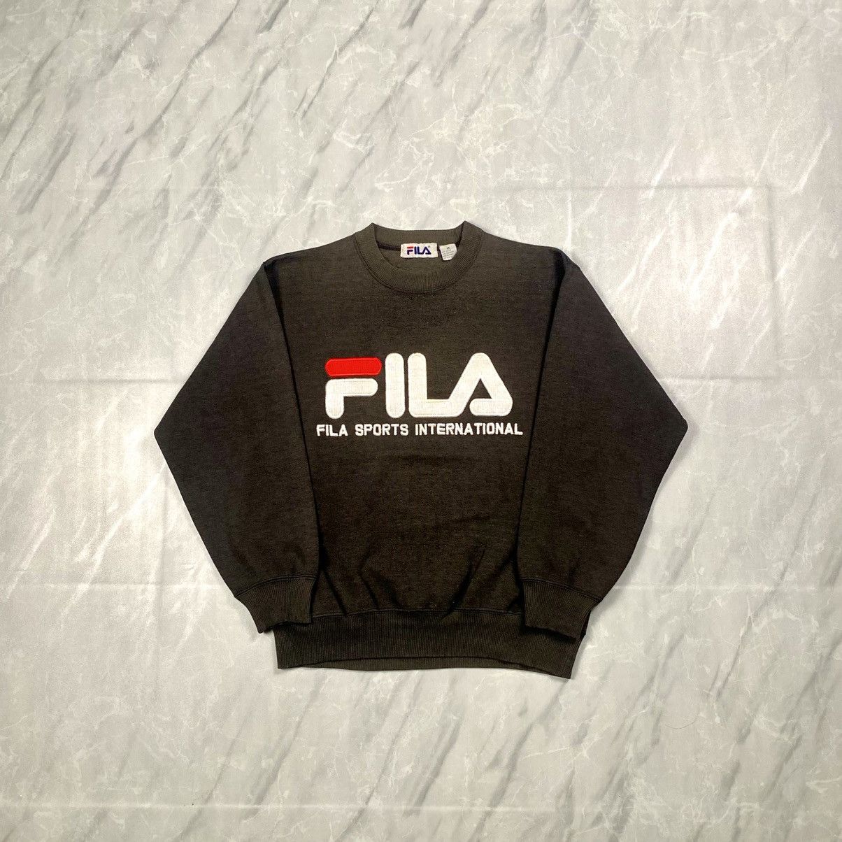 Fila Vintage 90s Fila Big Logo Sunfaded Crewneck Size US M / EU 48-50 / 2 - 1 Thumbnail