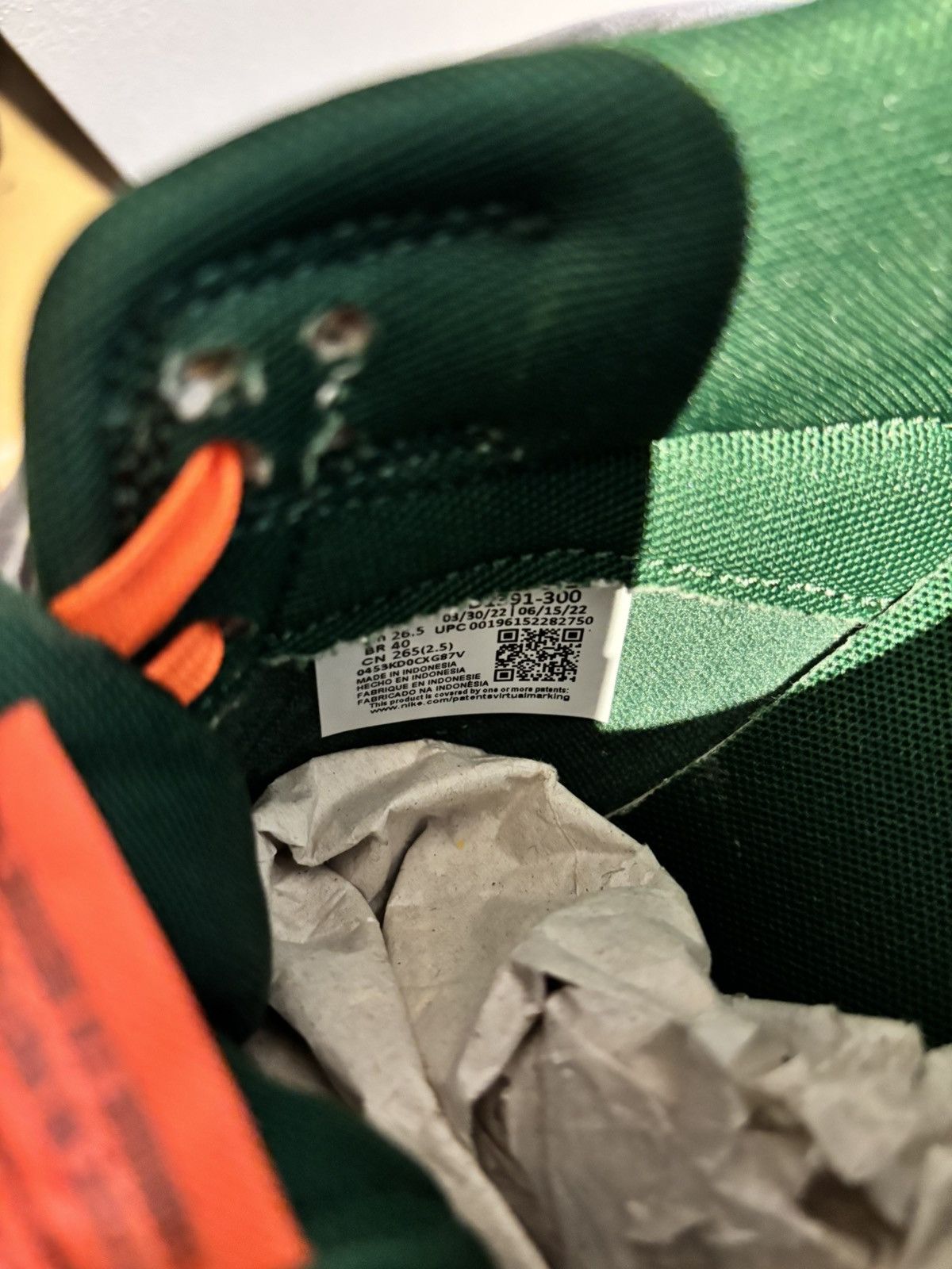 Nike Nike Dunk Low — Orange/Green (“Miami Hurricanes”) Size US 8.5 / EU 41-42 - 9 Thumbnail