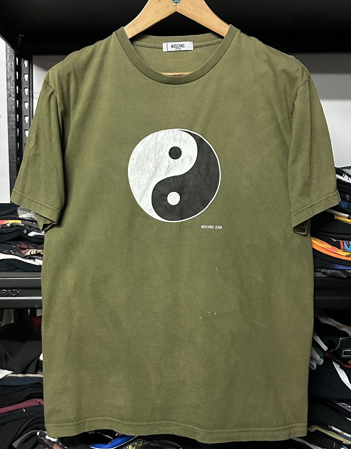 Moschino × Vintage Vintage Moschino Jeans Yin And Yang Logo Sun Faded Tee Size US L / EU 52-54 / 3 - 1 Thumbnail