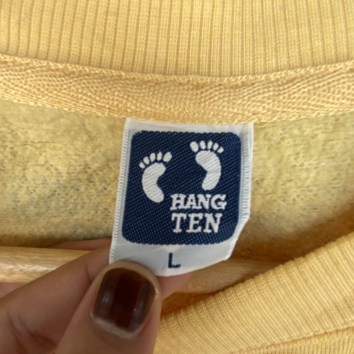 Other Vintage Hang Ten Printed Crewneck Sweatshirt Yellow Size L Size US L / EU 52-54 / 3 - 6 Thumbnail