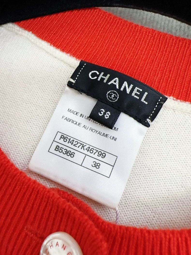 Chanel Chanel 19s beach series red border beige letter logo knitt Size XS / US 0-2 / IT 36-38 - 5 Thumbnail