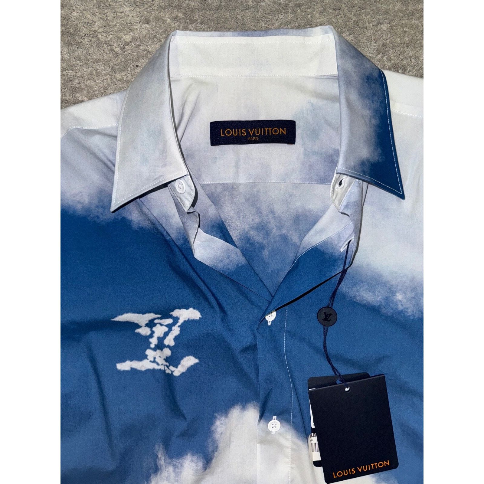 Louis Vuitton Louis Vuitton Clouds Blue White Logo Long Sleeve Button Up Size US L / EU 52-54 / 3 - 3 Thumbnail