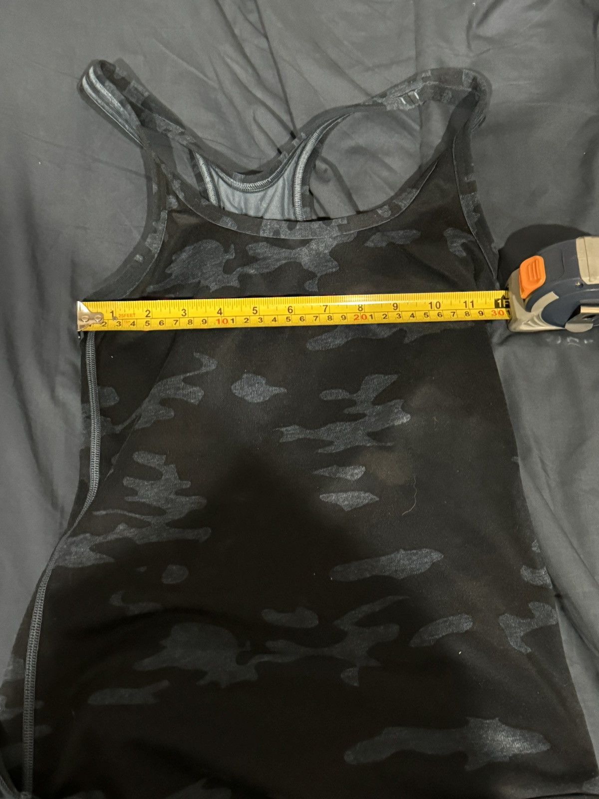 Lululemon Lululemon Black Camo Athletic Stretch Racerback Tank Top Size M / US 6-8 / IT 42-44 - 5 Thumbnail