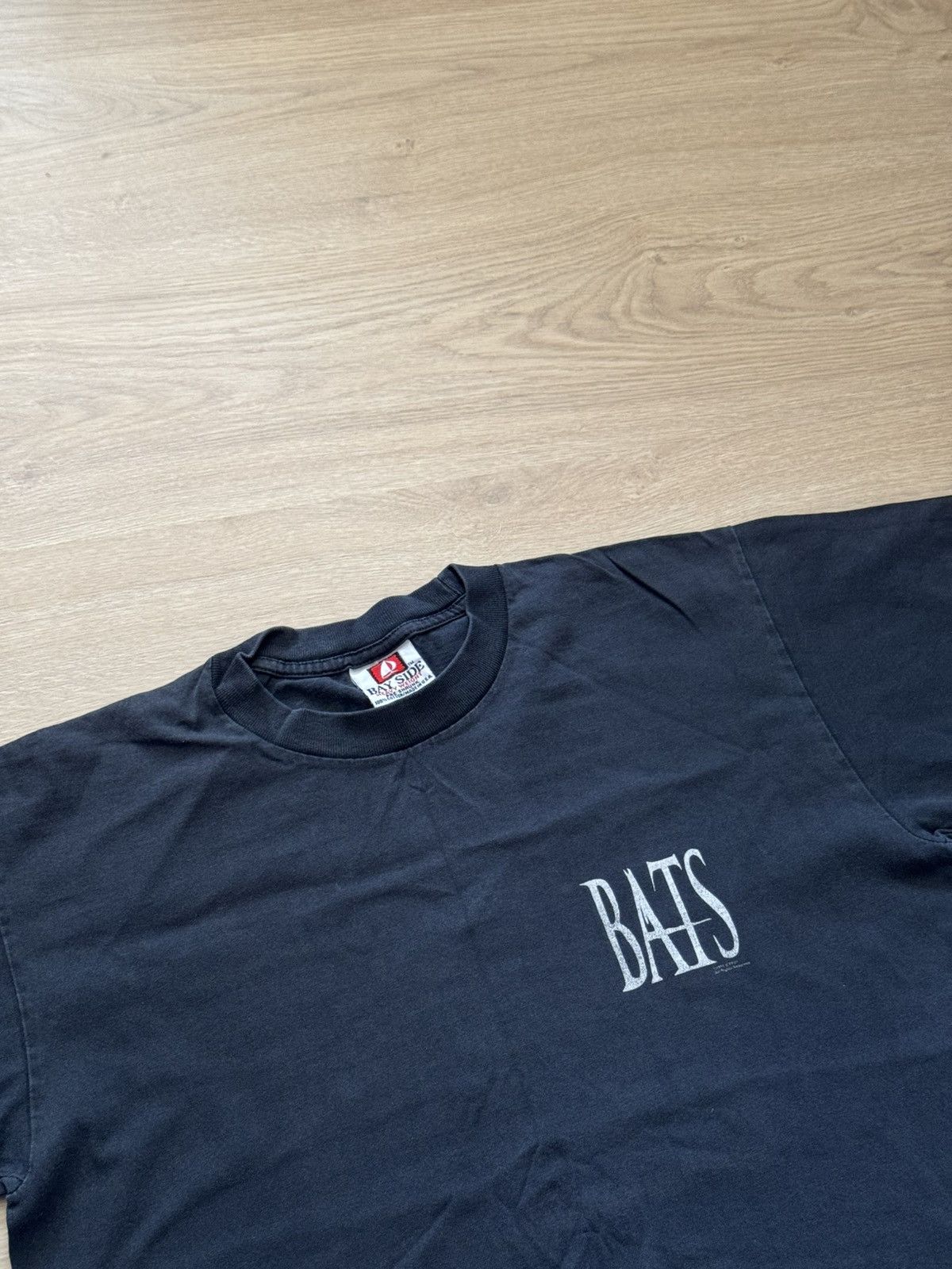 Vintage Vintage 90’s Bay Side 1999 Bats Movie Horror T-Shirt Size US L / EU 52-54 / 3 - 2 Thumbnail