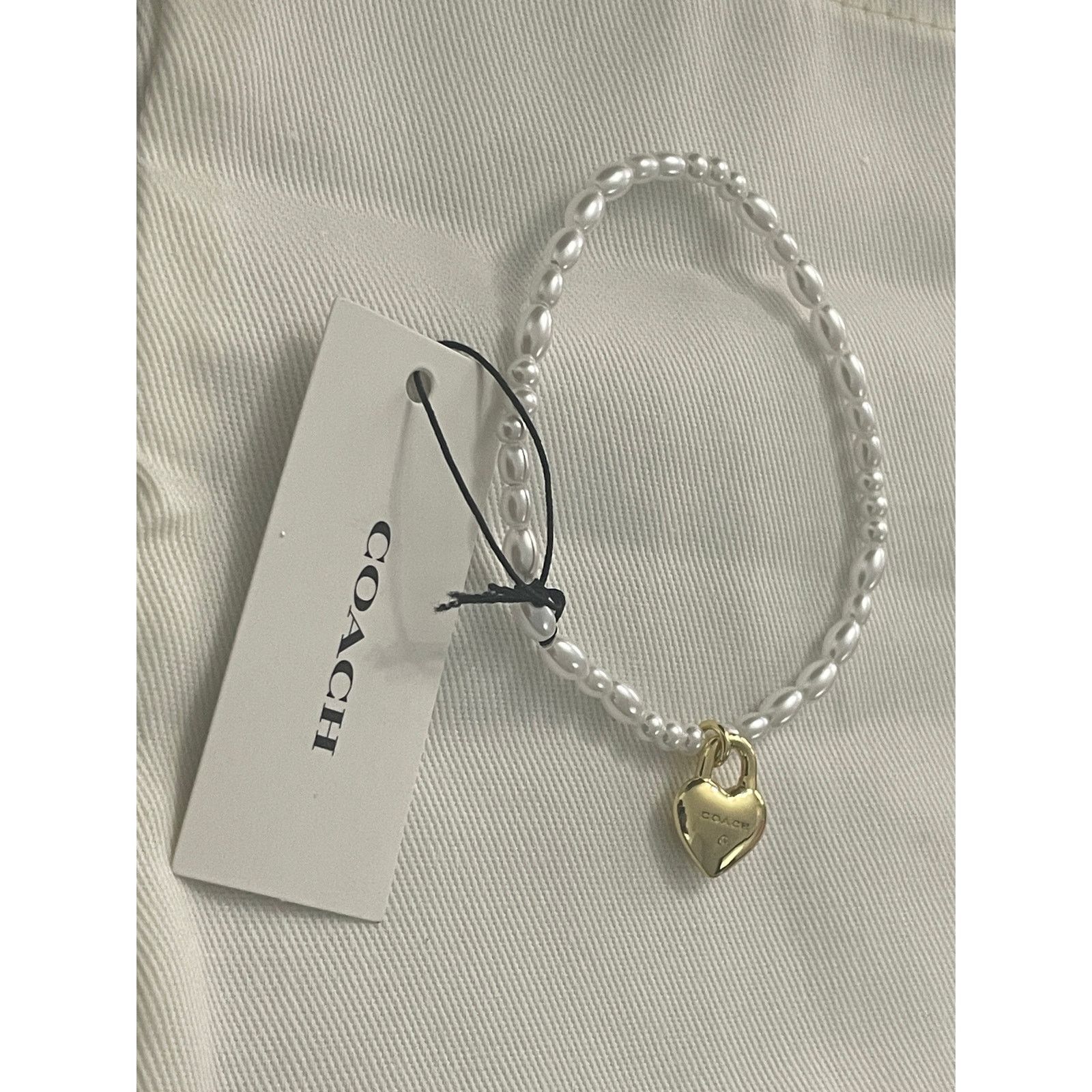Coach Coach Heart Lock Stretch Bracelet Glass pearls Size ONE SIZE - 5 Thumbnail