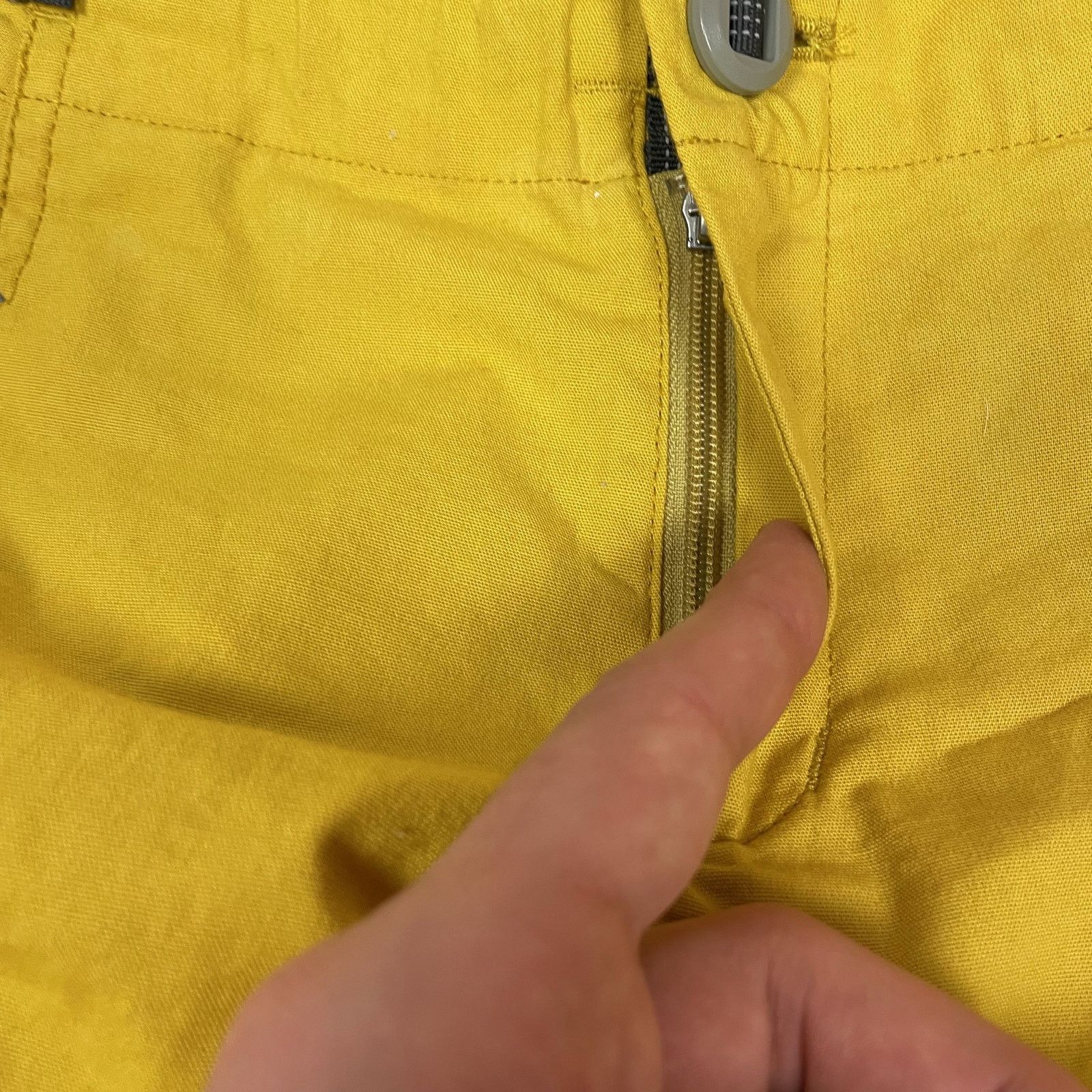 Patagonia Patagonia Women's Yellow Cotton Skinny Leg Cargo Pants 6 Size 28" / US 6 / IT 42 - 4 Thumbnail