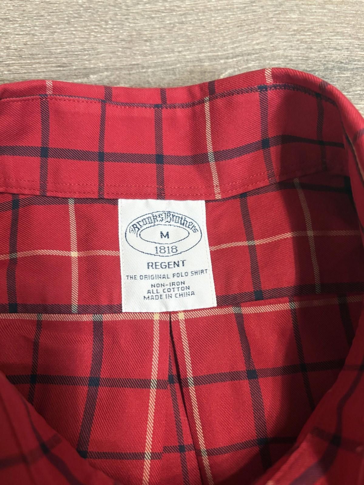 Brooks Brothers Brooks Brothers Mens M Red Plaid Regent Button Up Casual Size US M / EU 48-50 / 2 - 6 Thumbnail