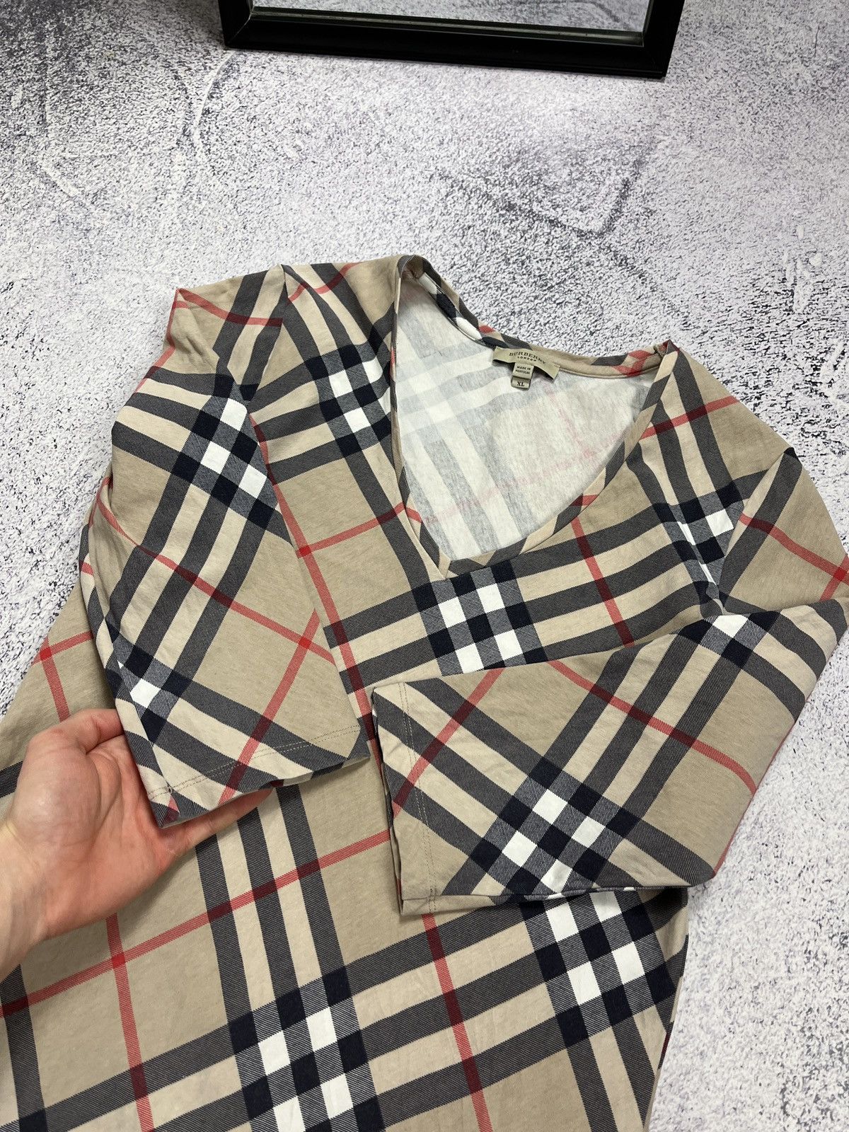 Burberry Burberry London Nova Check V Neck Long Sleeve Shirt Luxury Size XL / US 12-14 / IT 48-50 - 6 Thumbnail