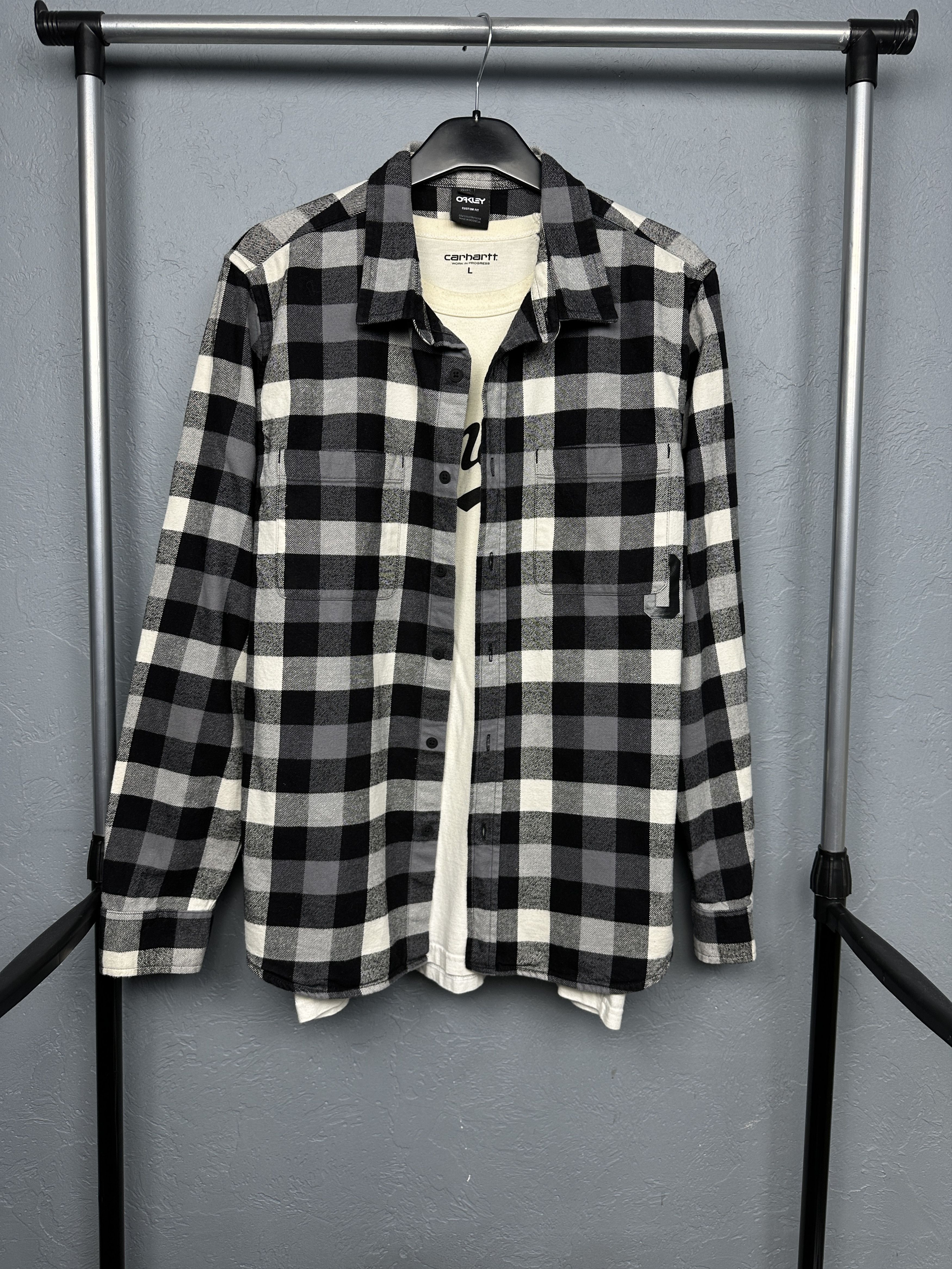 Oakley Oakley Mens Outdoor Flannel Plaid Shirt Size US L / EU 52-54 / 3 - 1 Thumbnail
