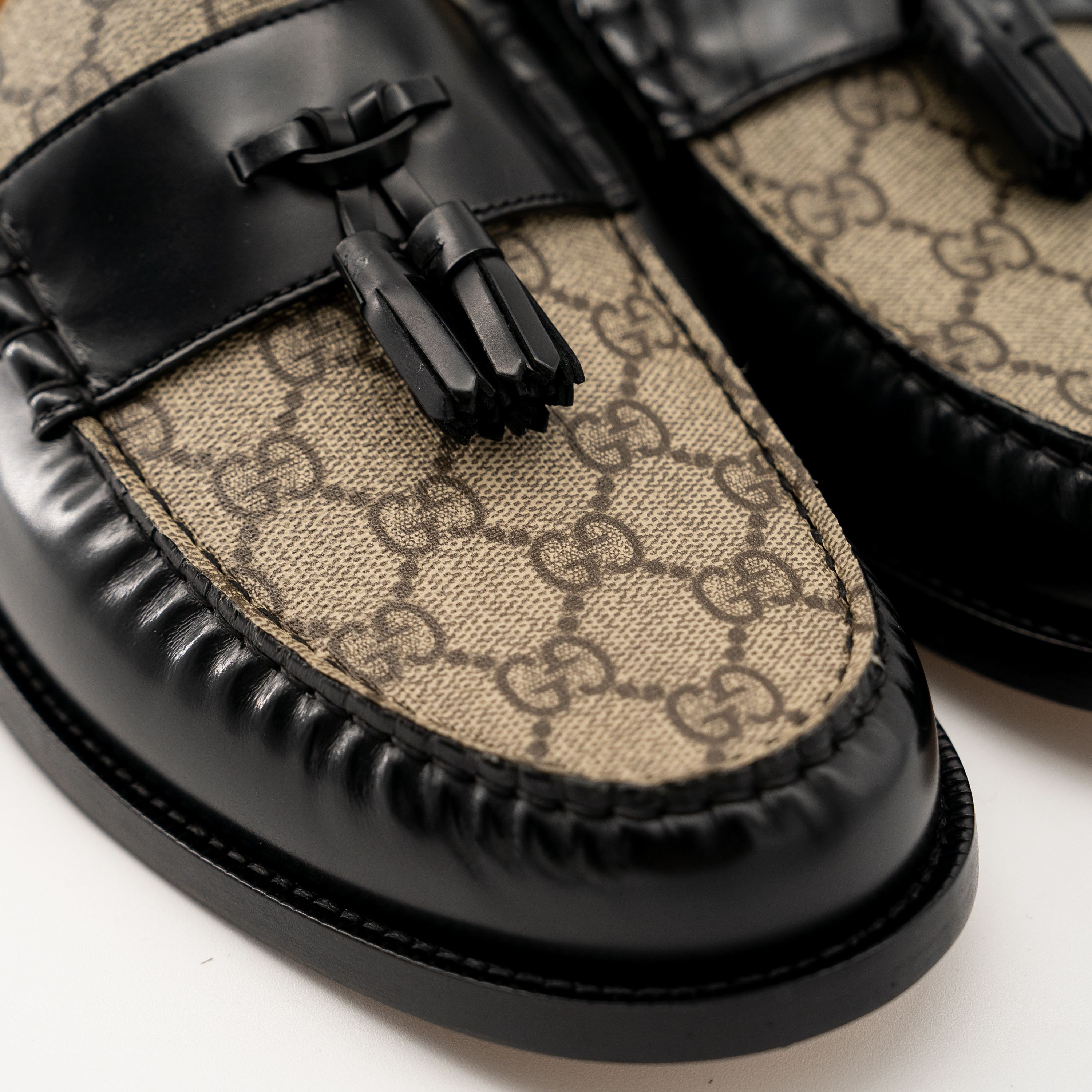 Gucci 13G 13.5 US Gucci Tassel GG Black Beige Loafers Leather Size US 13 / EU 46 - 6 Thumbnail