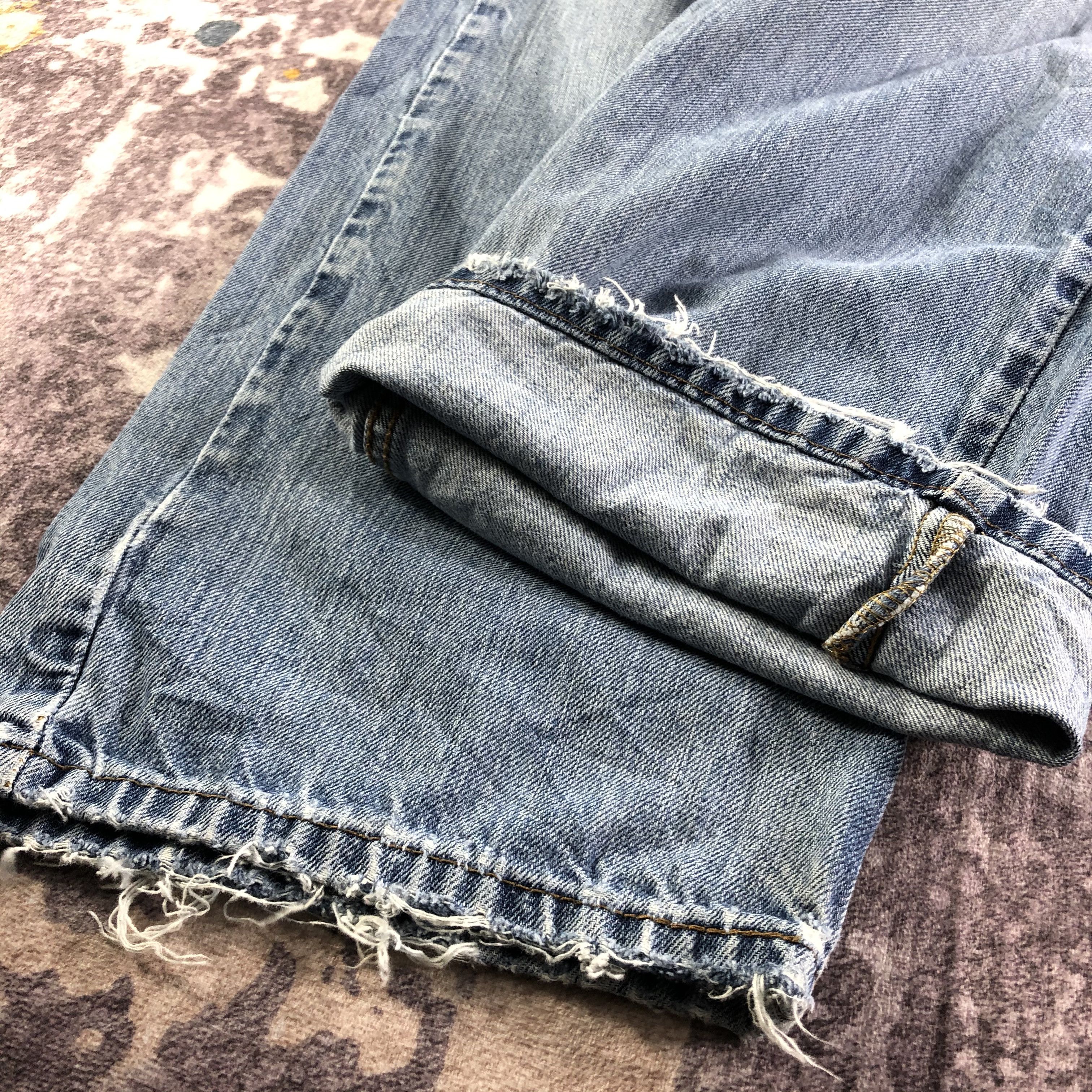 Levi's × Vintage Vintage Blue Wash Levis 569 Jeans-JM3456 Size US 37 - 9 Thumbnail