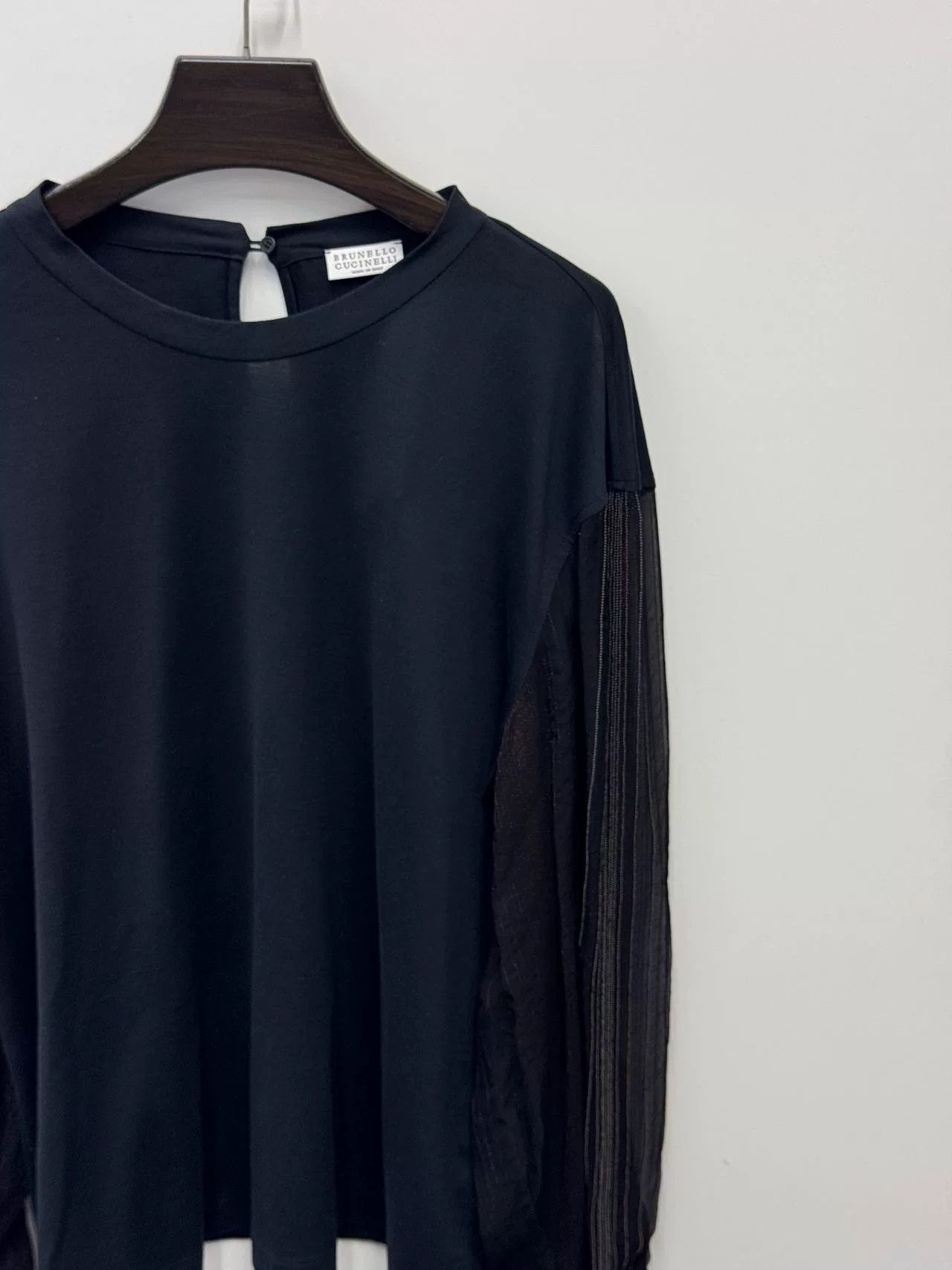 Brunello Cucinelli navy long sleeve T-shirt with detailed sleeves Size US M / EU 48-50 / 2 - 2 Thumbnail