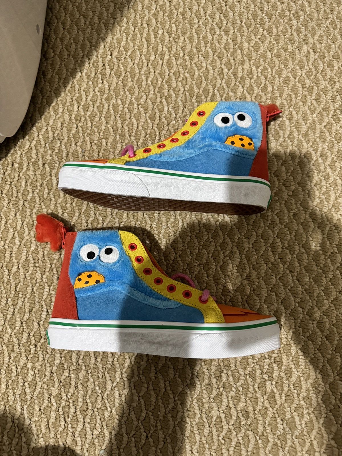 Vans Van x Sesame Street Size US 5 / EU 37 - 3 Thumbnail