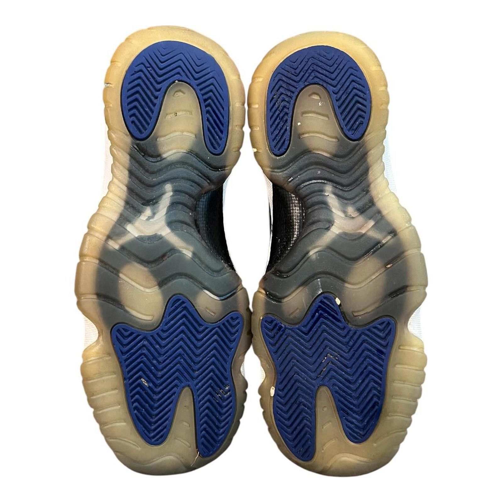 Jordan Brand Nike Air Jordan XI 11 Retro Space jam 2016 Boys Size US 6.5 / EU 39-40 - 6 Thumbnail