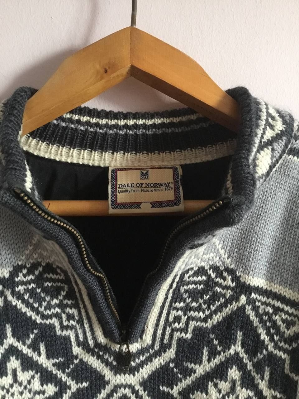 Dale Of Norway × Vintage Mens sweater Dale of Norway Size L Size US L / EU 52-54 / 3 - 4 Thumbnail