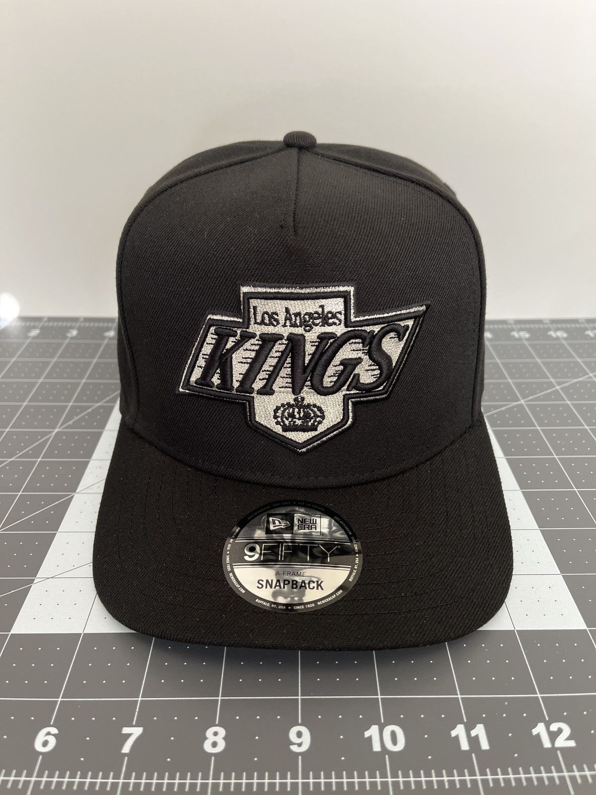 New Era Los Angeles Kings Black Classic 9FIFTY OSFM Snapback Size ONE SIZE - 2 Thumbnail