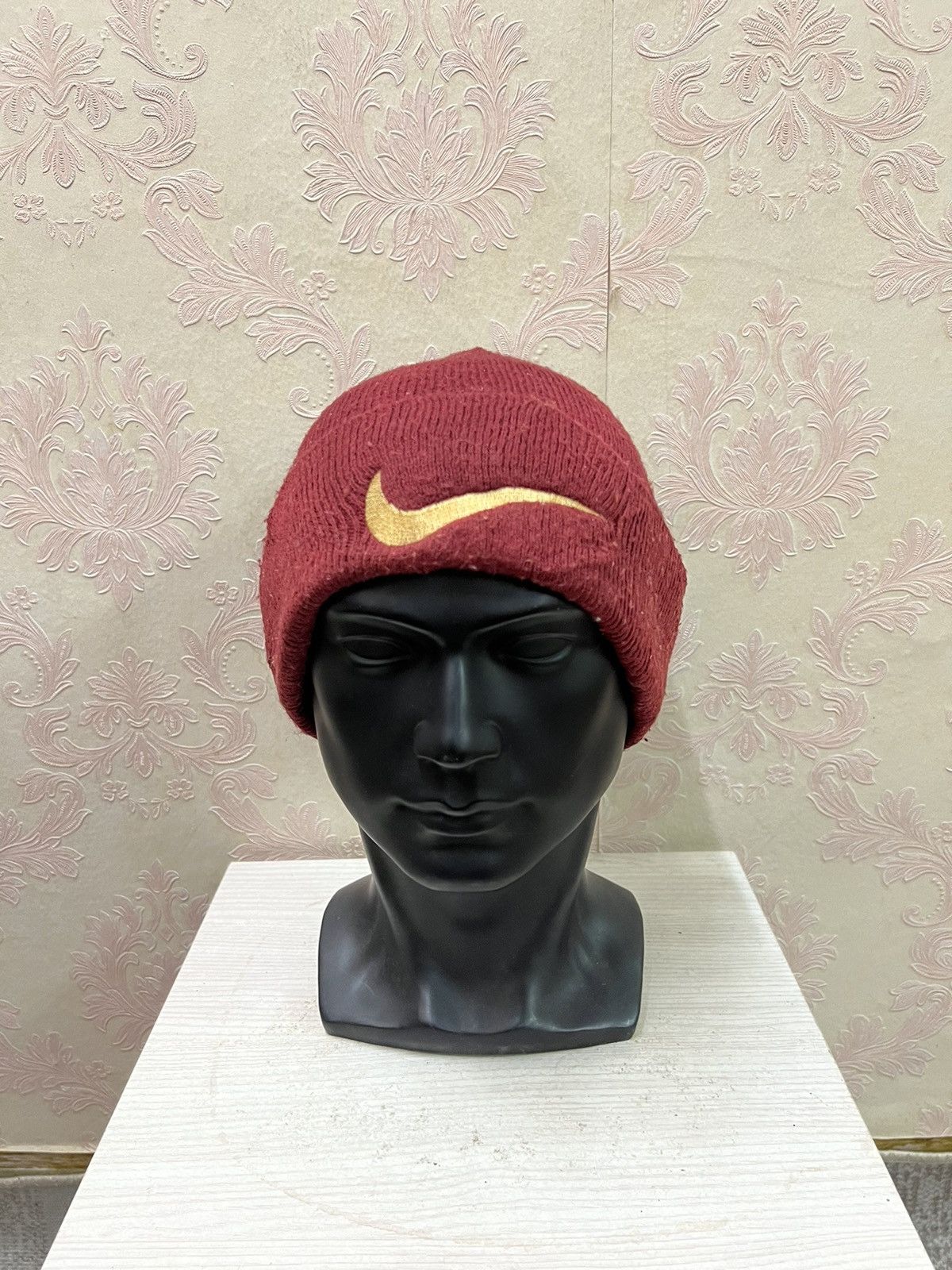 Nike Vintage Nike Swoosh Logo Beanie Hats Size ONE SIZE - 2 Thumbnail