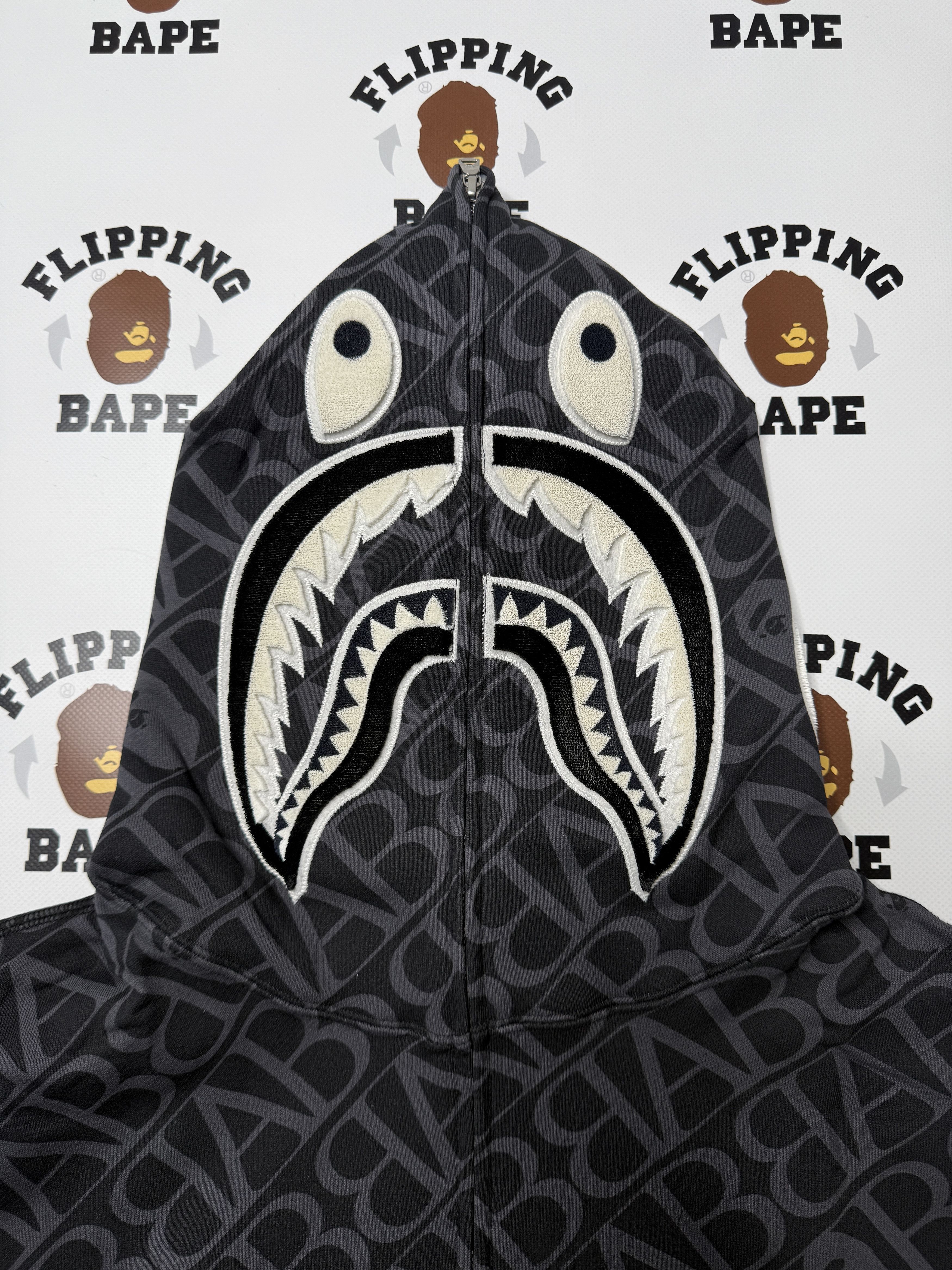 Bape SPORT MONOGRAM SHARK HOODIE Size US XL / EU 56 / 4 - 2 Thumbnail