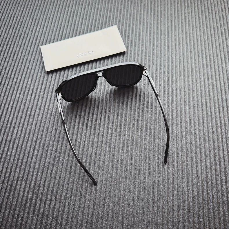 Gucci Gucci Sunglasses Size ONE SIZE - 6 Thumbnail