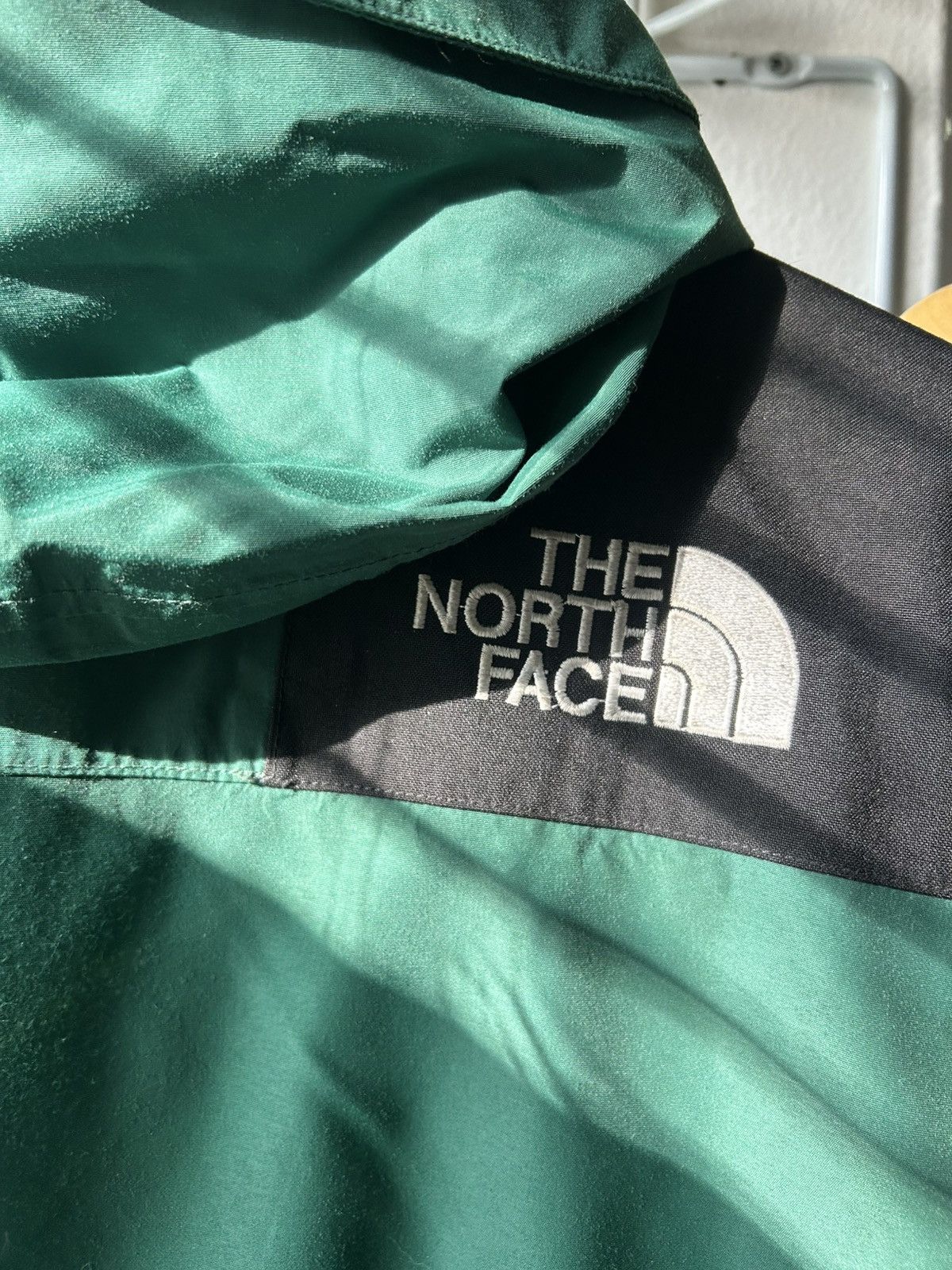 The North Face Vintage North Face Mountain Jacket Size US L / EU 52-54 / 3 - 3 Thumbnail